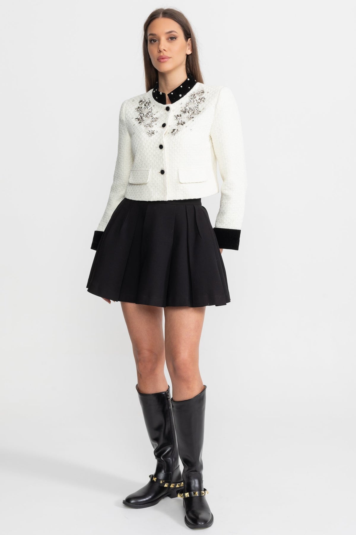 Embellished Textured Cropped Blazer with Crystal Floral Appliqué – White