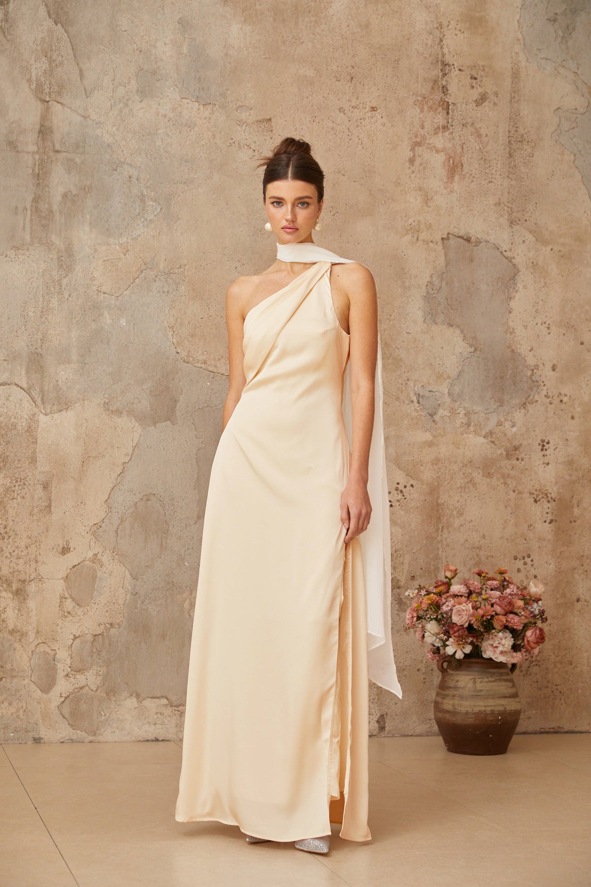 Thérèse neutral scarf-design satin maxi dress