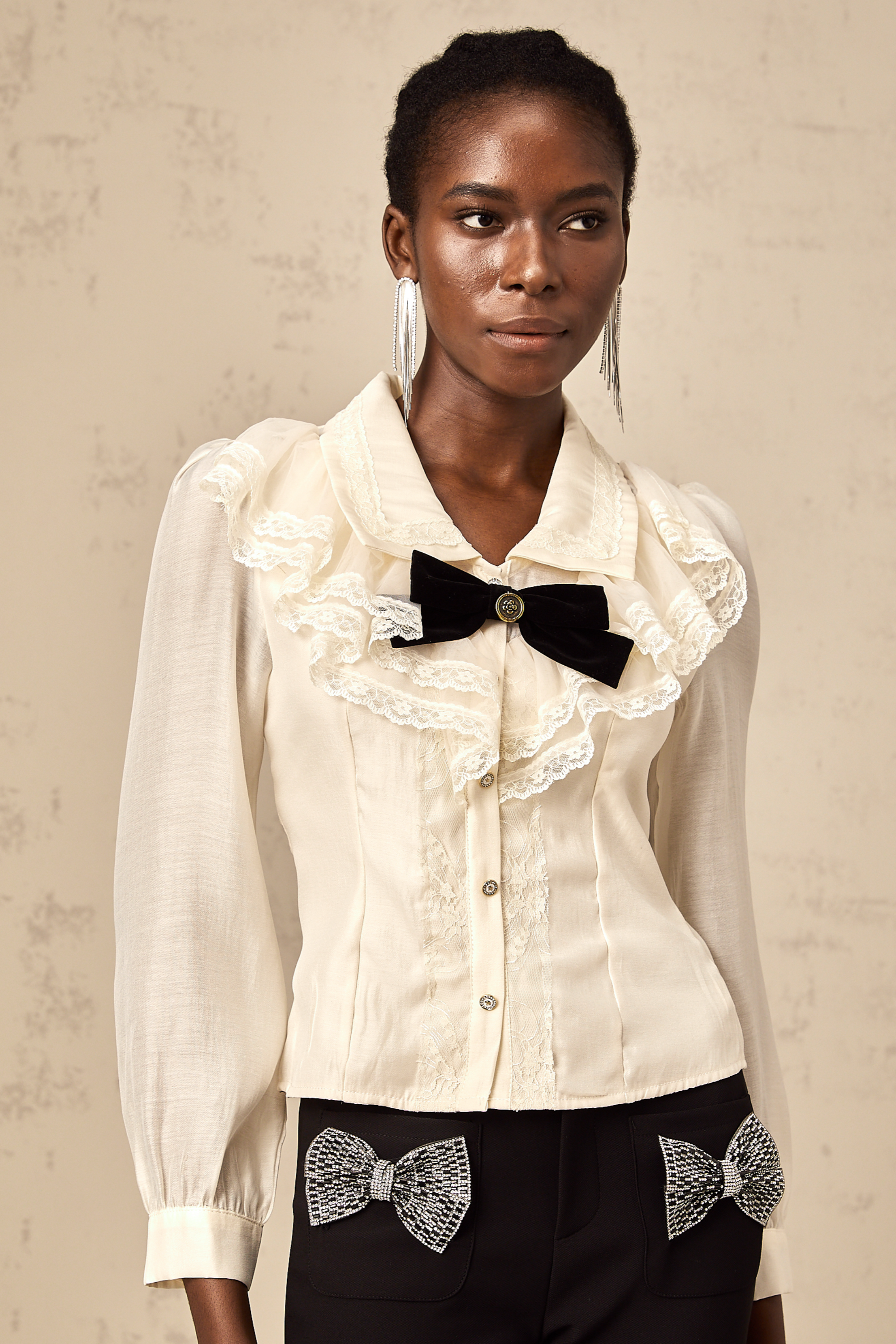 Alessia white bowknot lace-trimmed shirt (US Only)