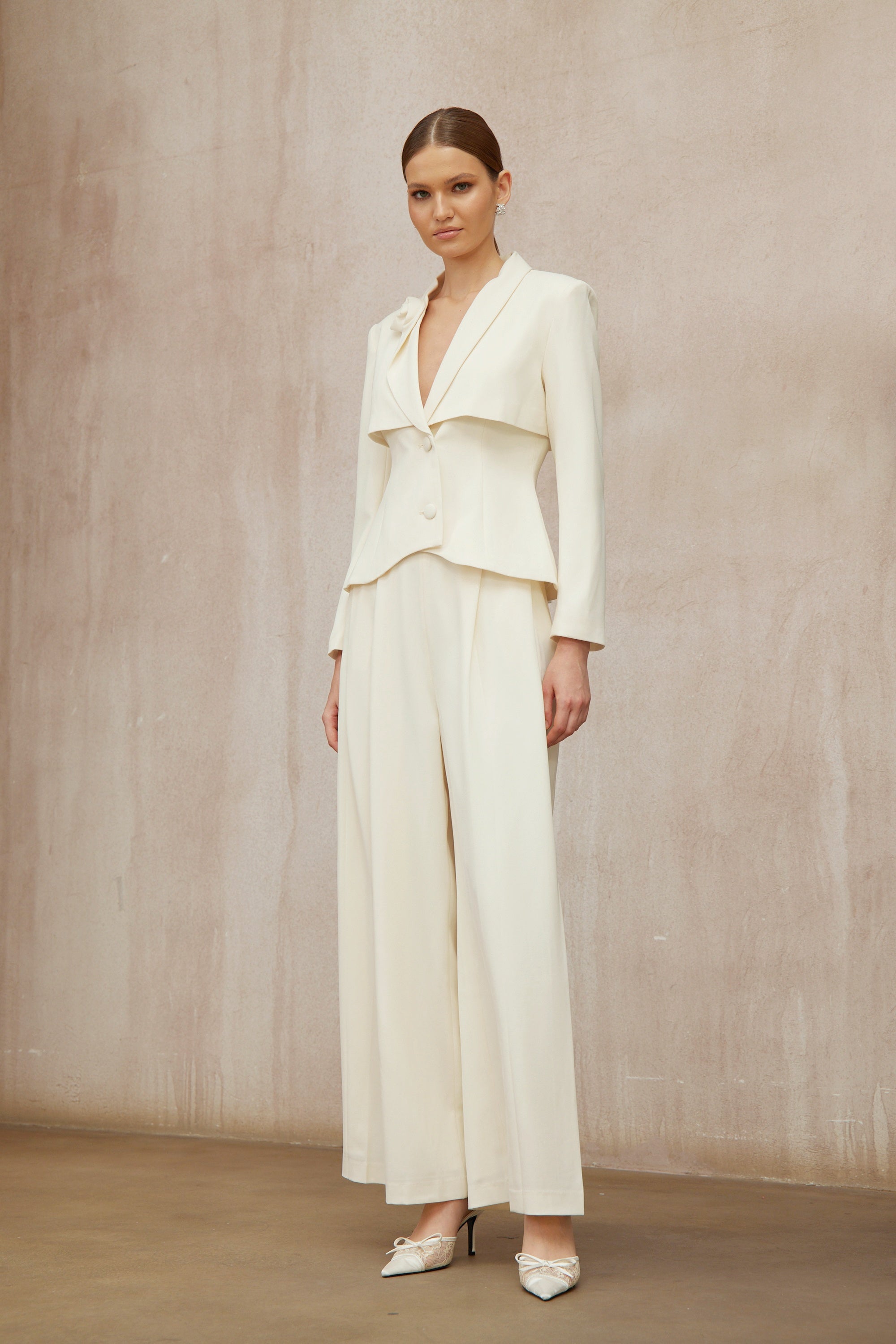 Teresa Neutral 3D Petal Blazer & Trousers Set - Ivory