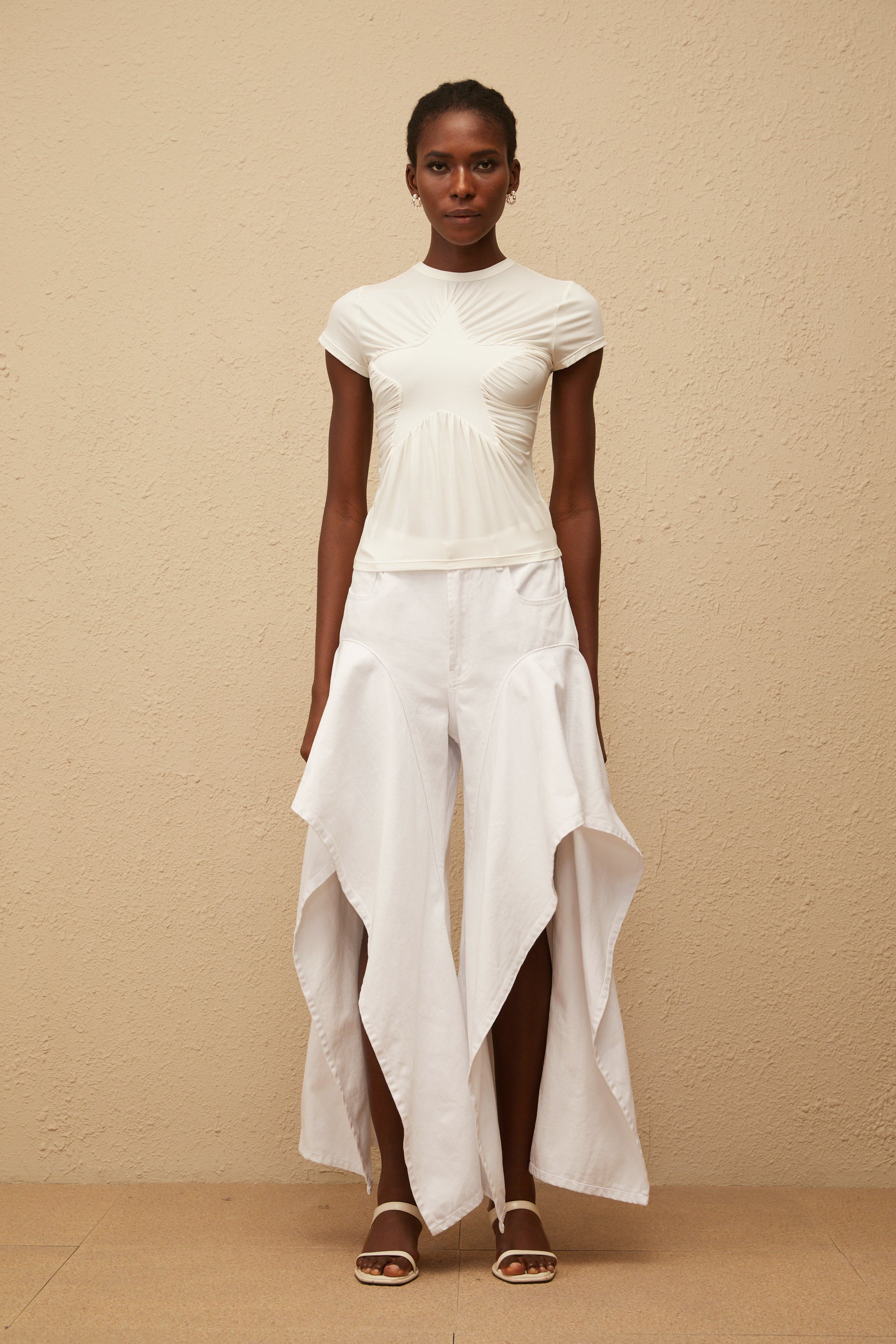 Selma White Star Pattern T-shirt
