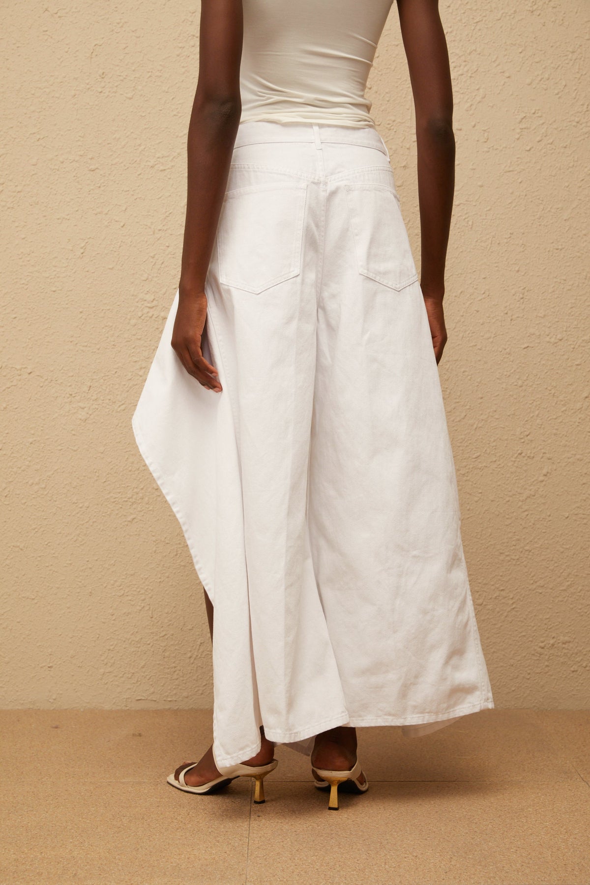 Aino White Asymmetrical Denim Jeans