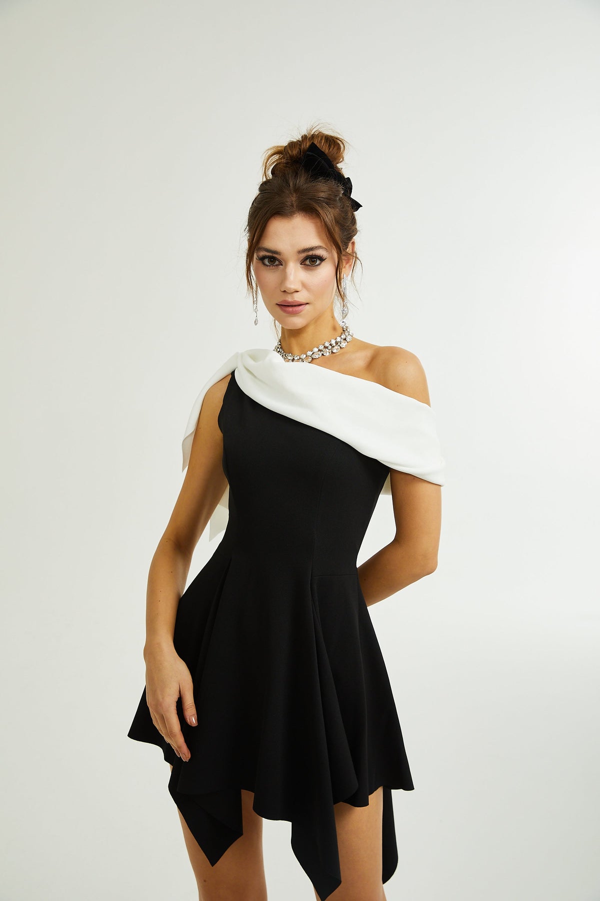 Émeline asymmetrical mini dress