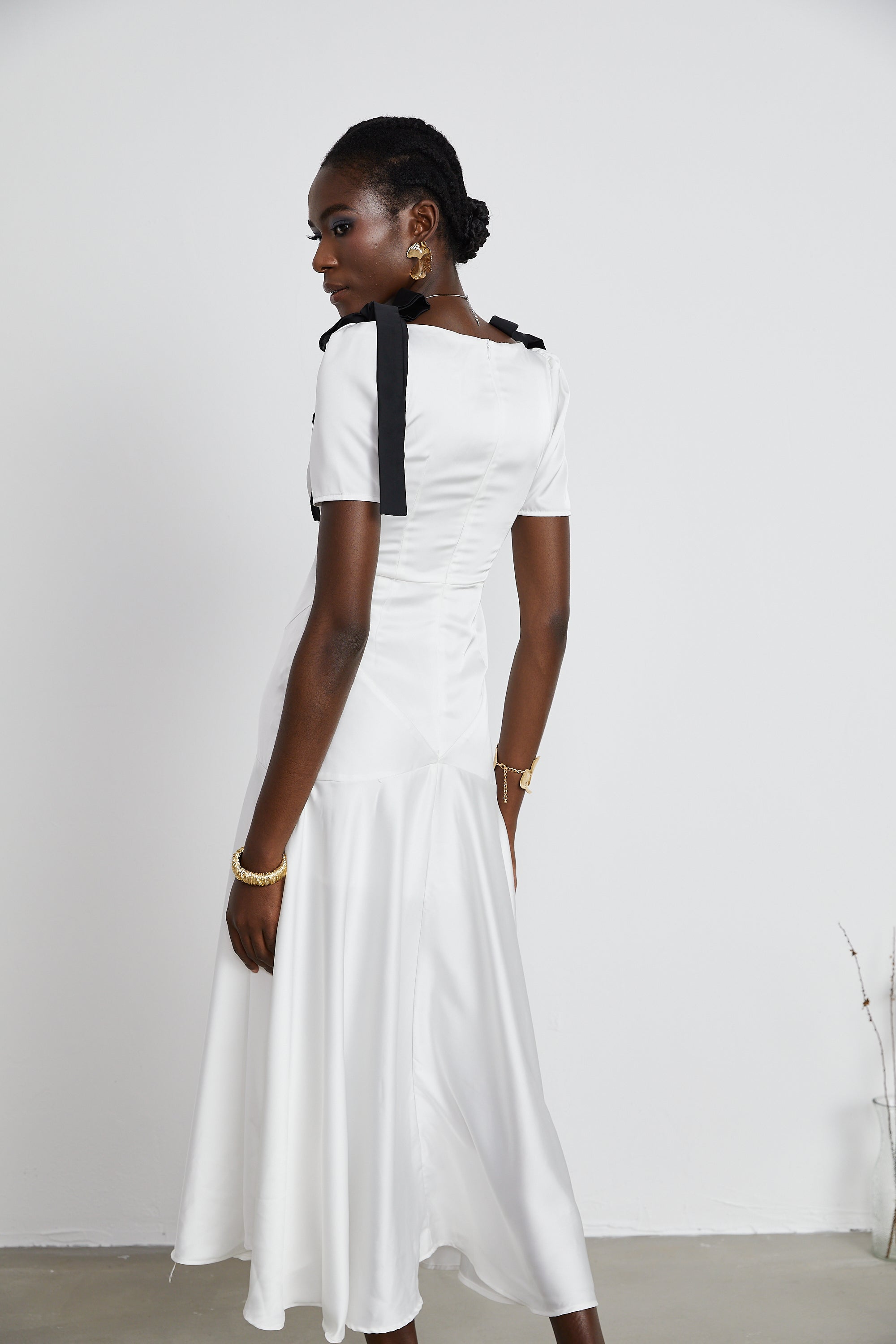 Cyrielle ribbon-detail puff-sleeve maxi dress