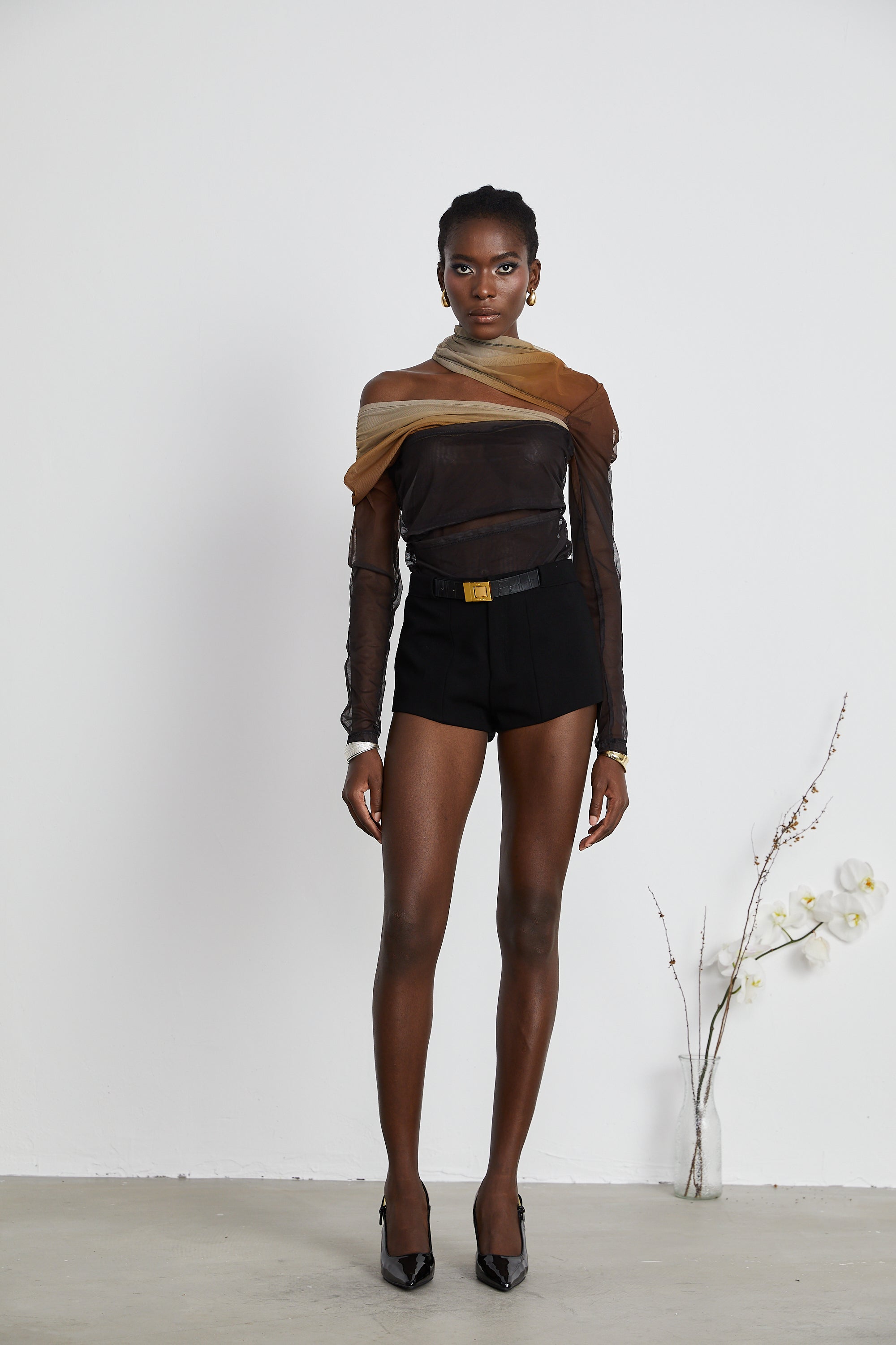 Aryana belted mini shorts