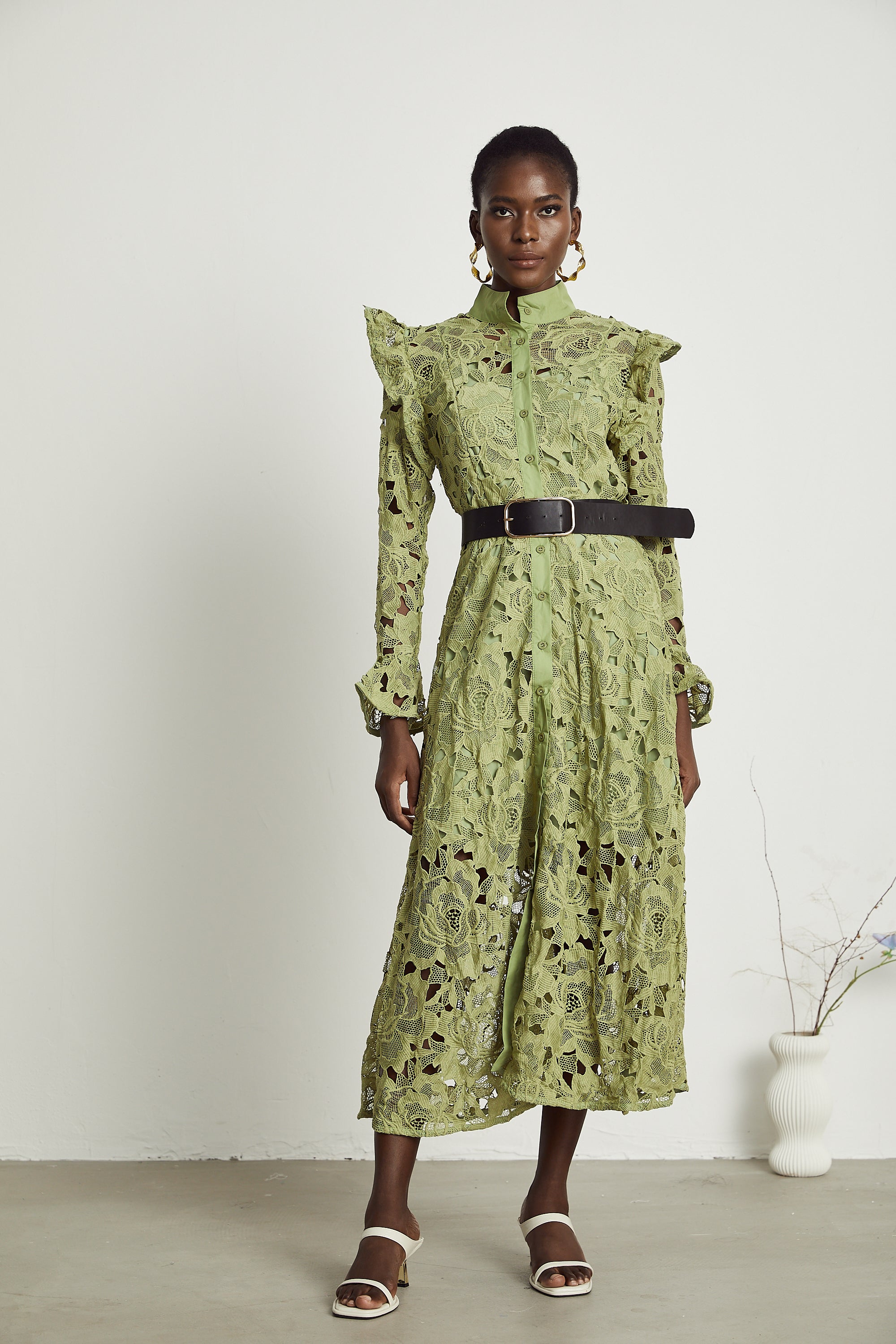 Noémie floral-embroidered midi dress in Green (US Only)