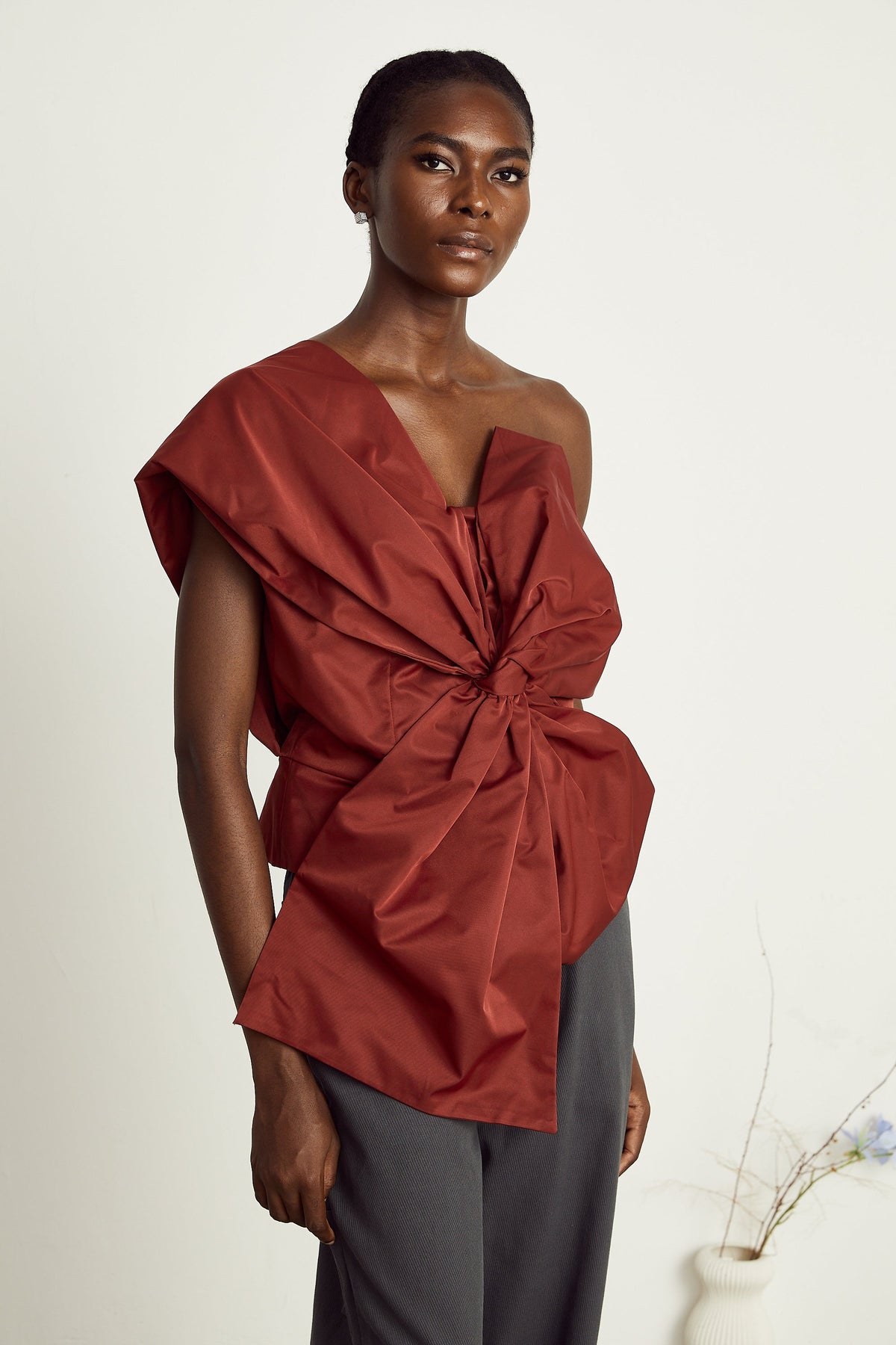 Hermine red bow-detail asymmetrical top