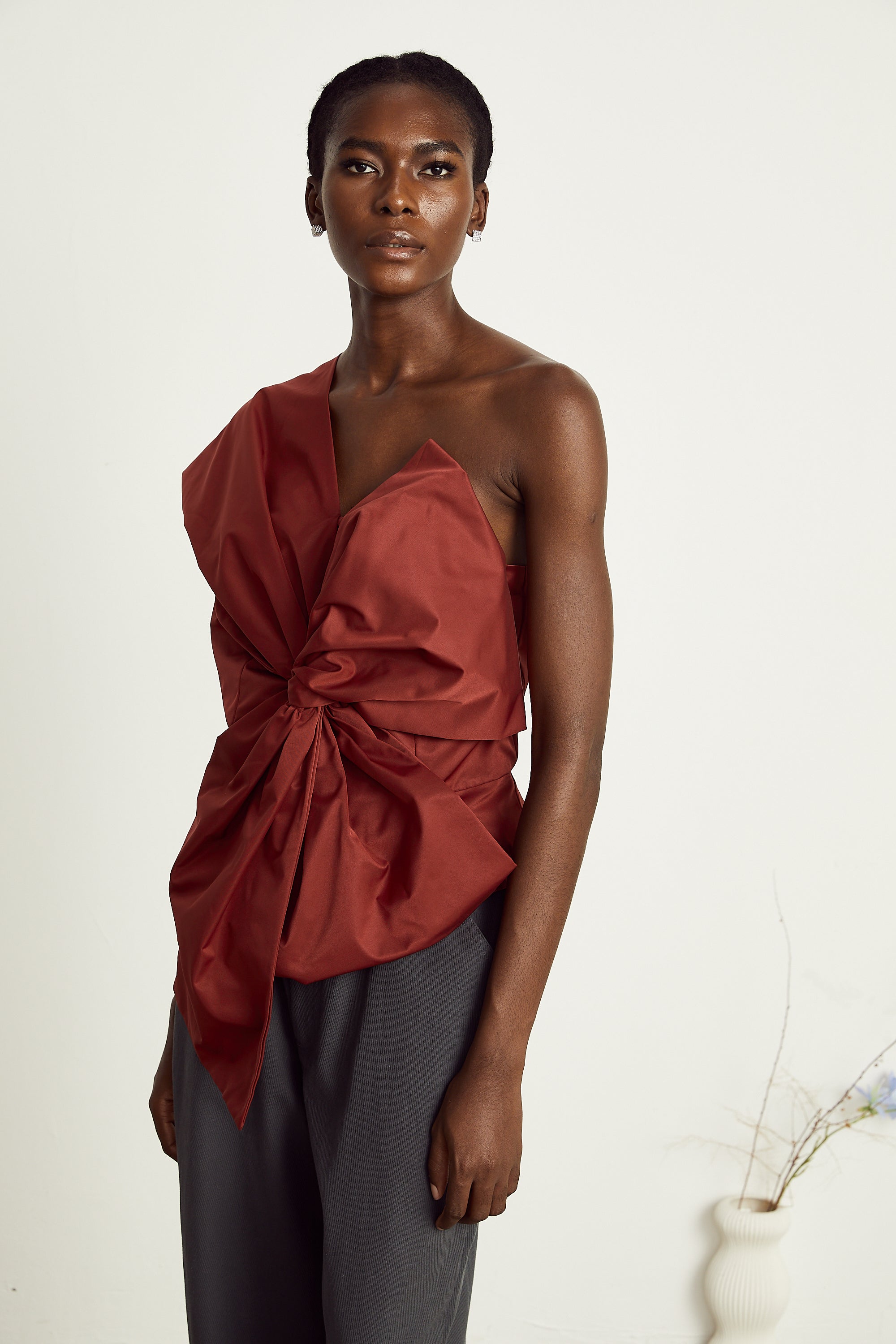 Hermine red bow-detail asymmetrical top