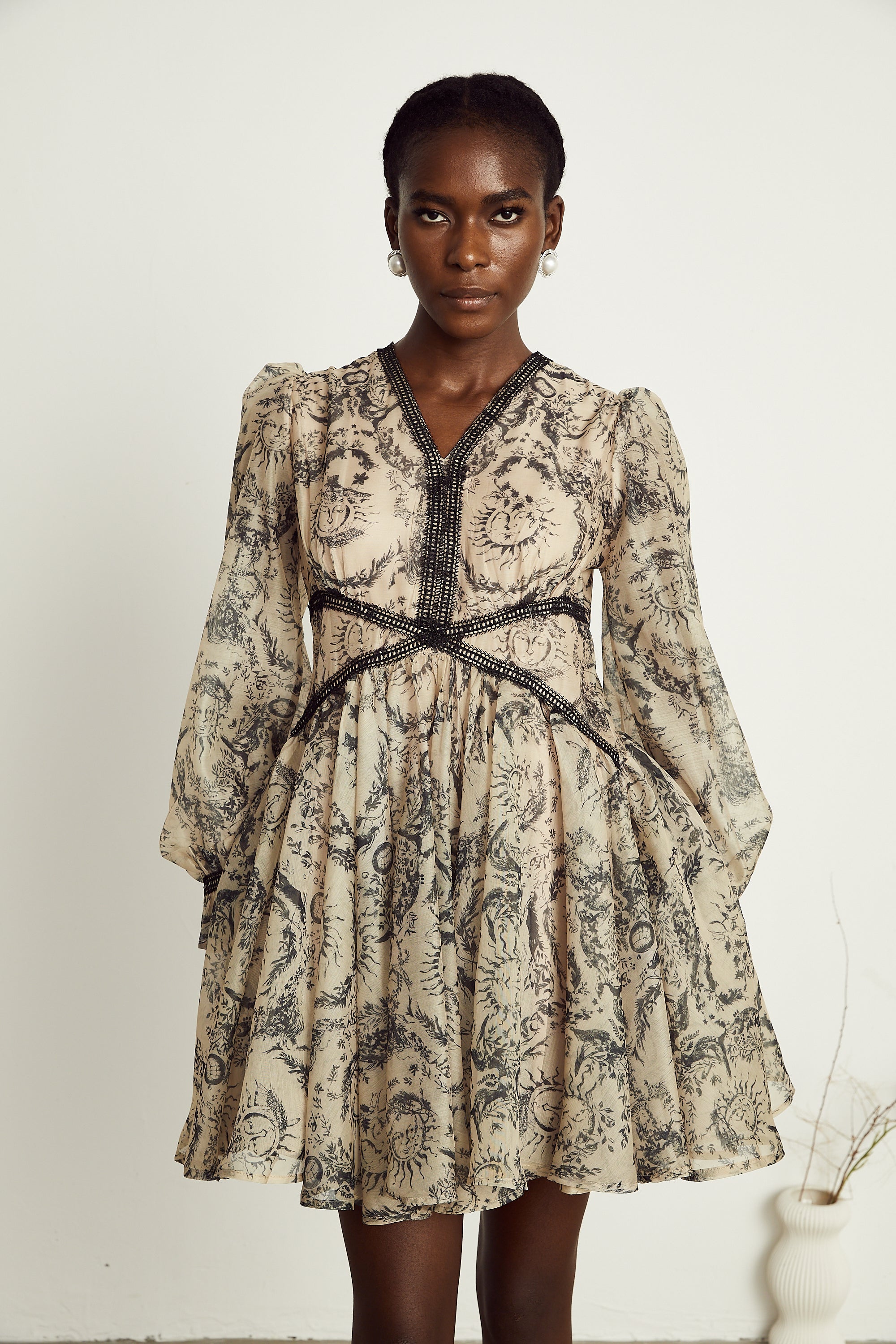 Auréliane pattern-print V-neck mini dress (US Only)