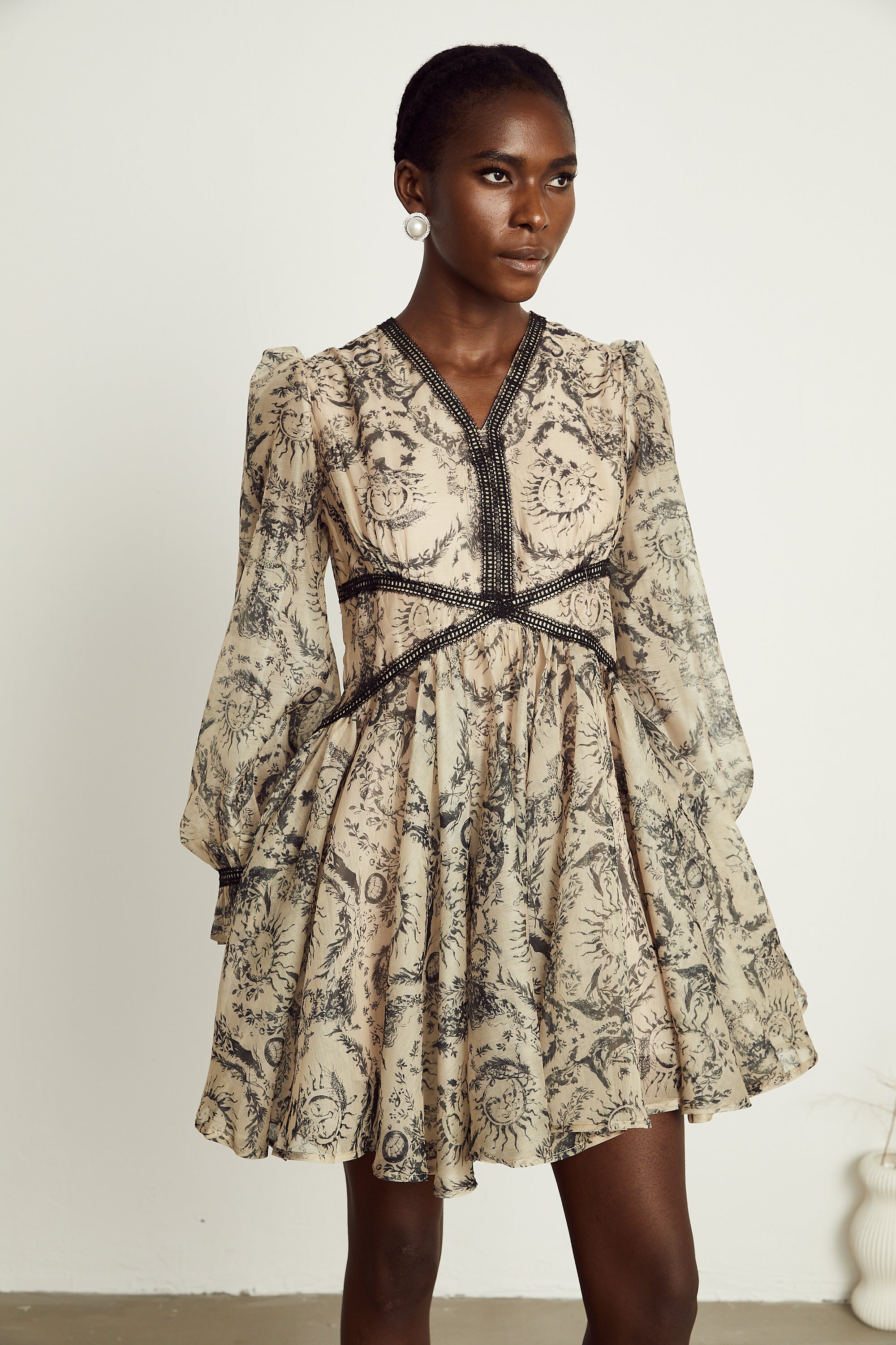Auréliane pattern-print V-neck mini dress (US Only)