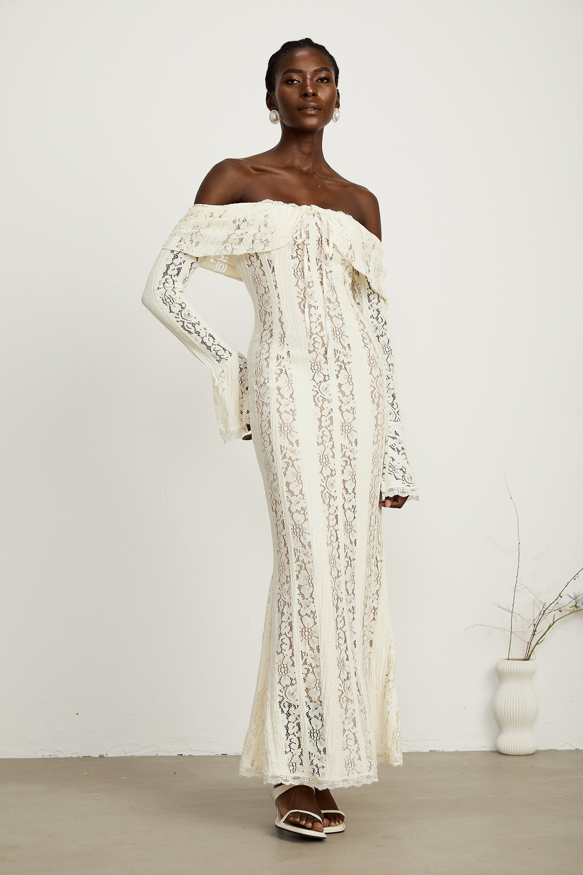 Émeline floral lace flared-cuff maxi dress in Neutrals (Final Sale-US Only)