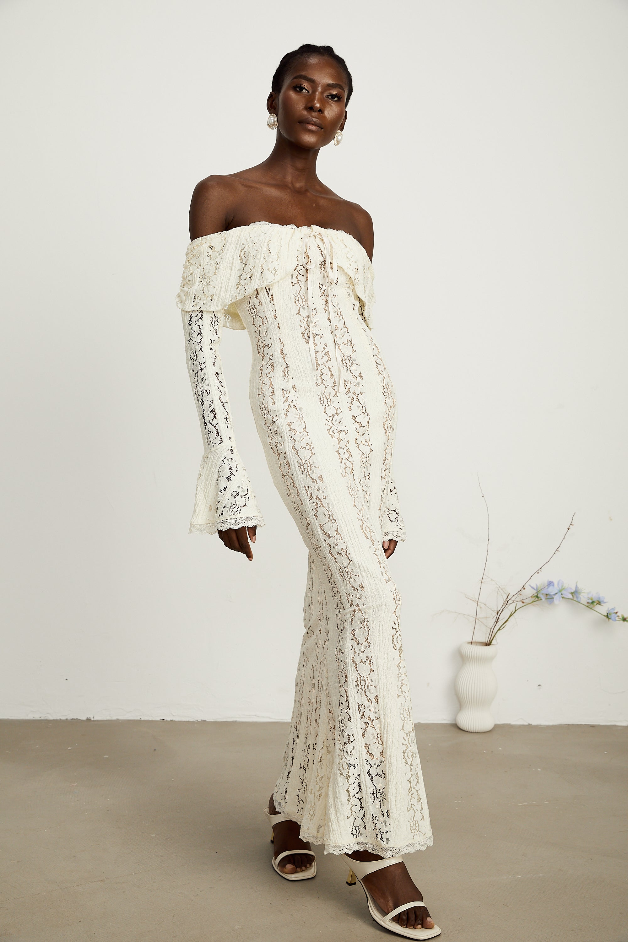 Émeline floral lace flared-cuff maxi dress in Neutrals (Final Sale-US Only)