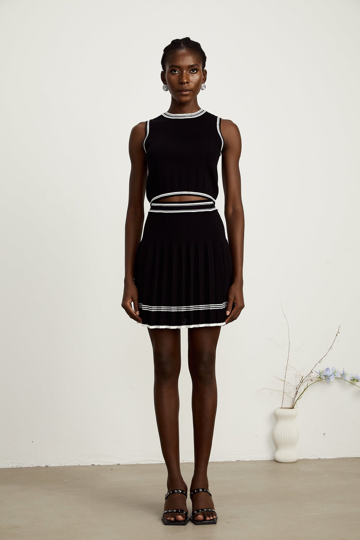 Daphné contrast-trim cardigan & vest top & skirt matching set (Final Sale-US Only)