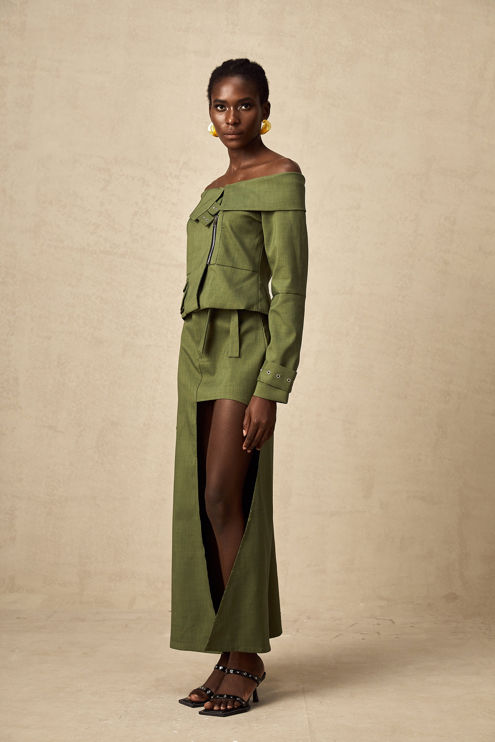 Éléna green asymmetrical-design jacket & skirt matching set