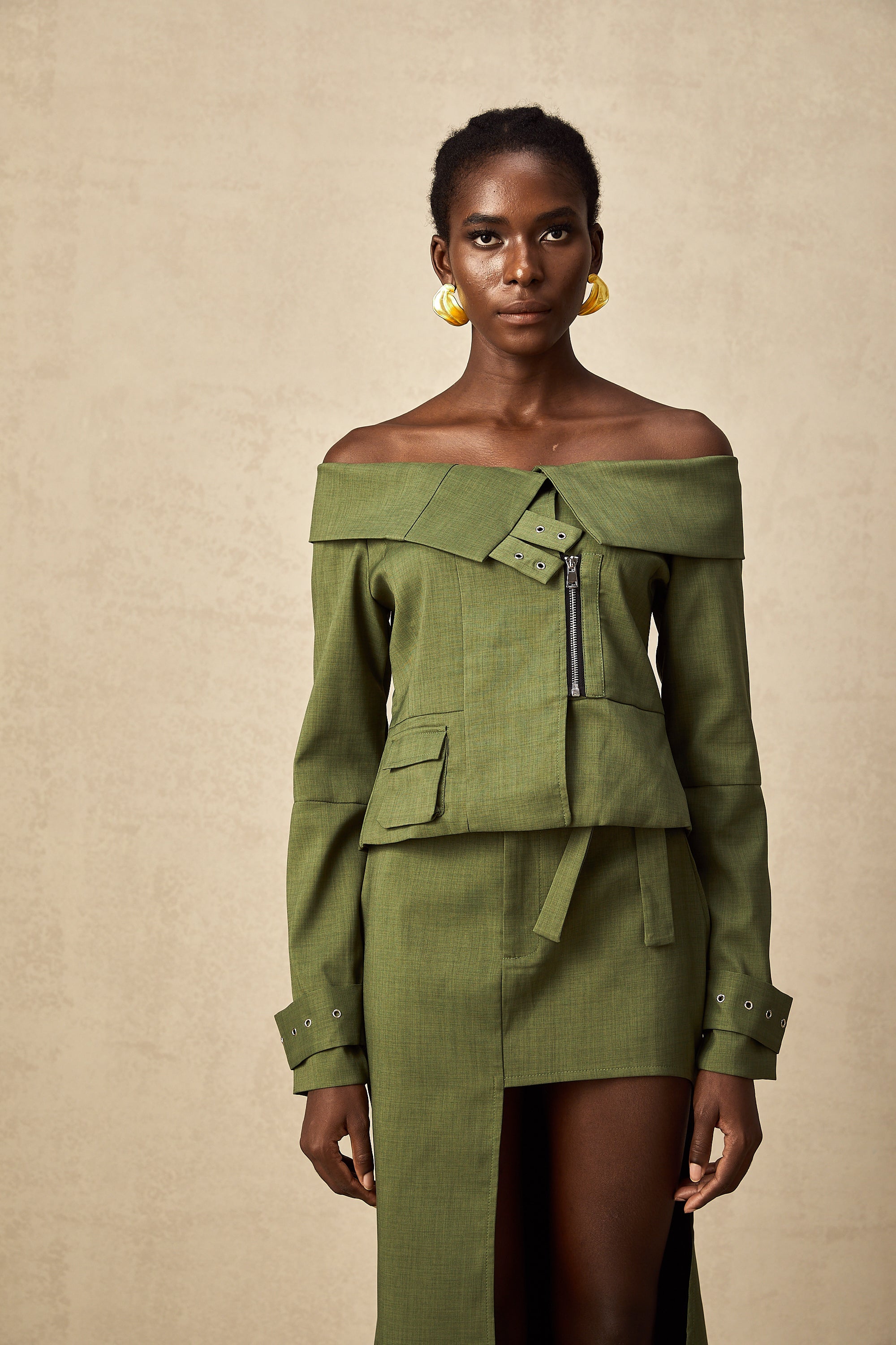 Éléna green asymmetrical-design jacket & skirt matching set
