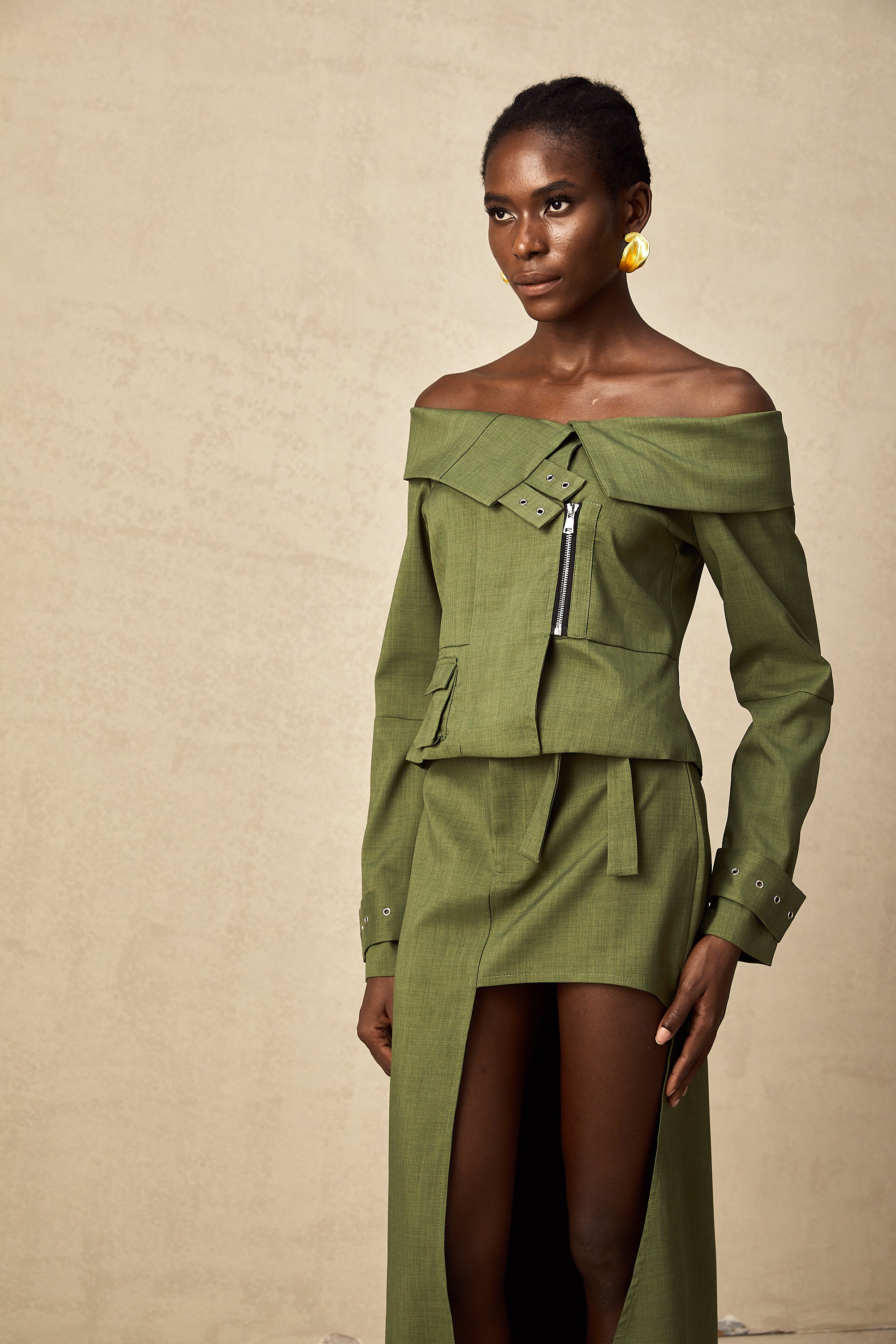Éléna green asymmetrical-design jacket & skirt matching set