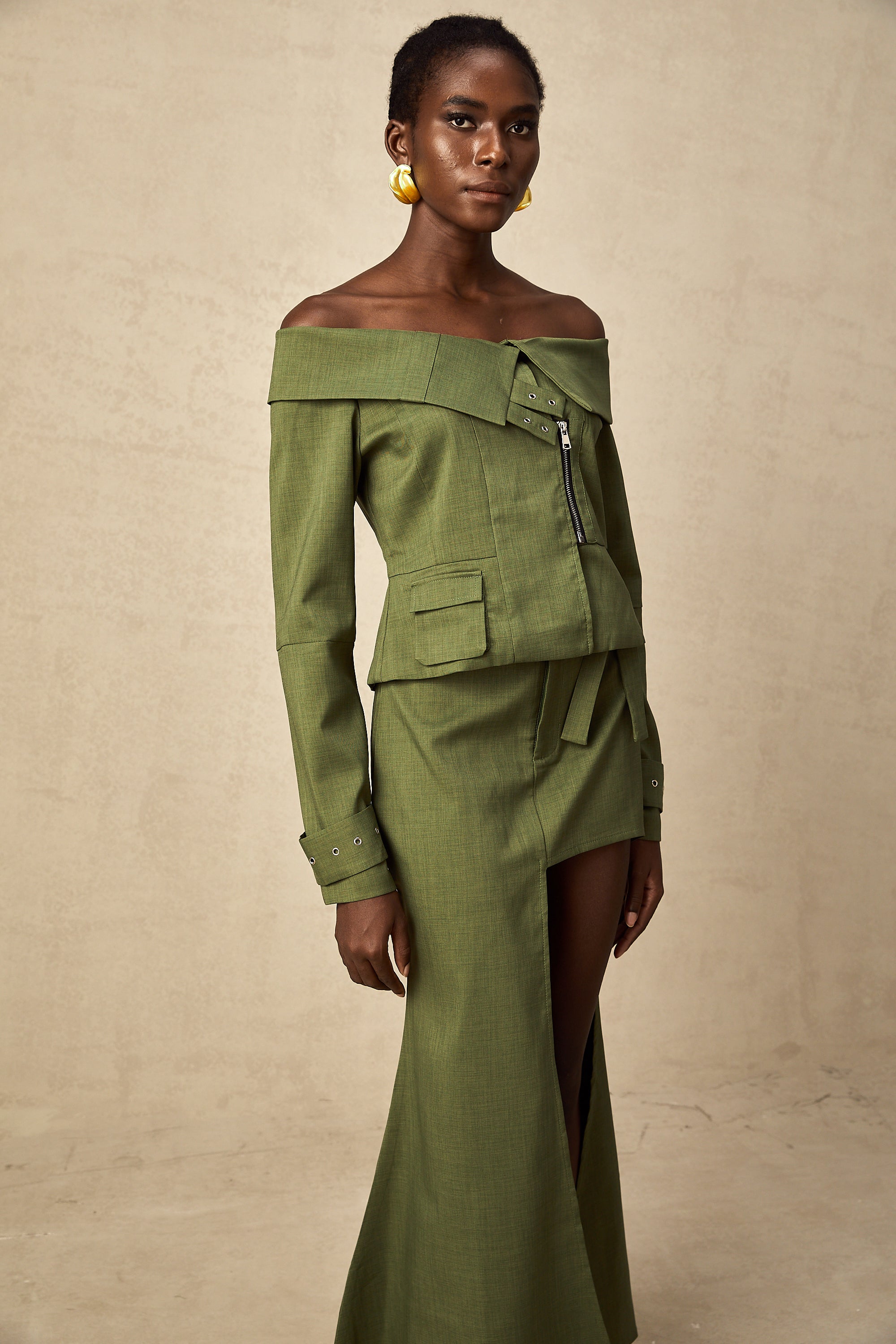 Éléna green asymmetrical-design jacket & skirt matching set