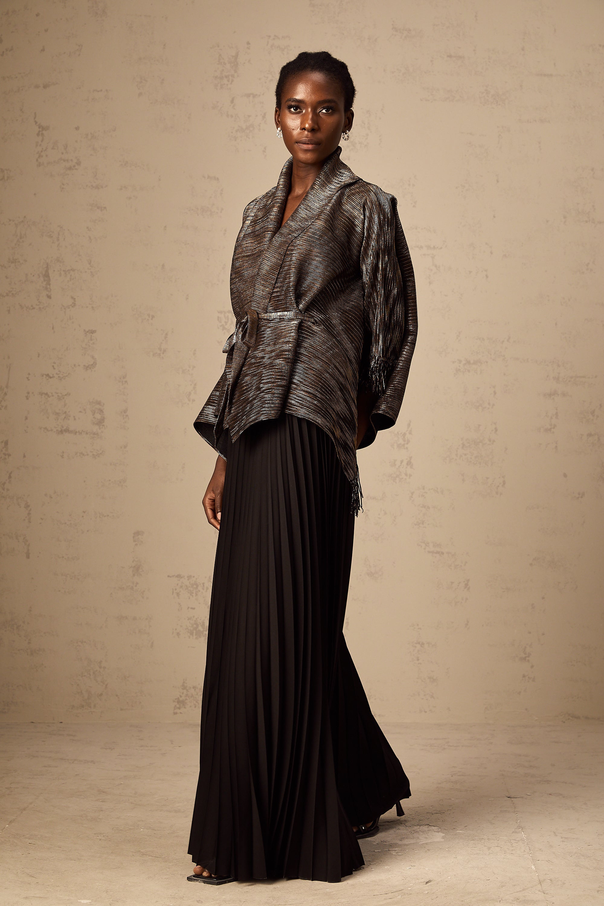 Dextard black gilded creased top & skirt matching set