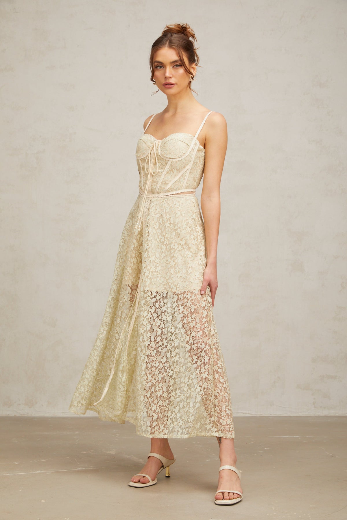 Yasmine light-green floral embroidered midi dress