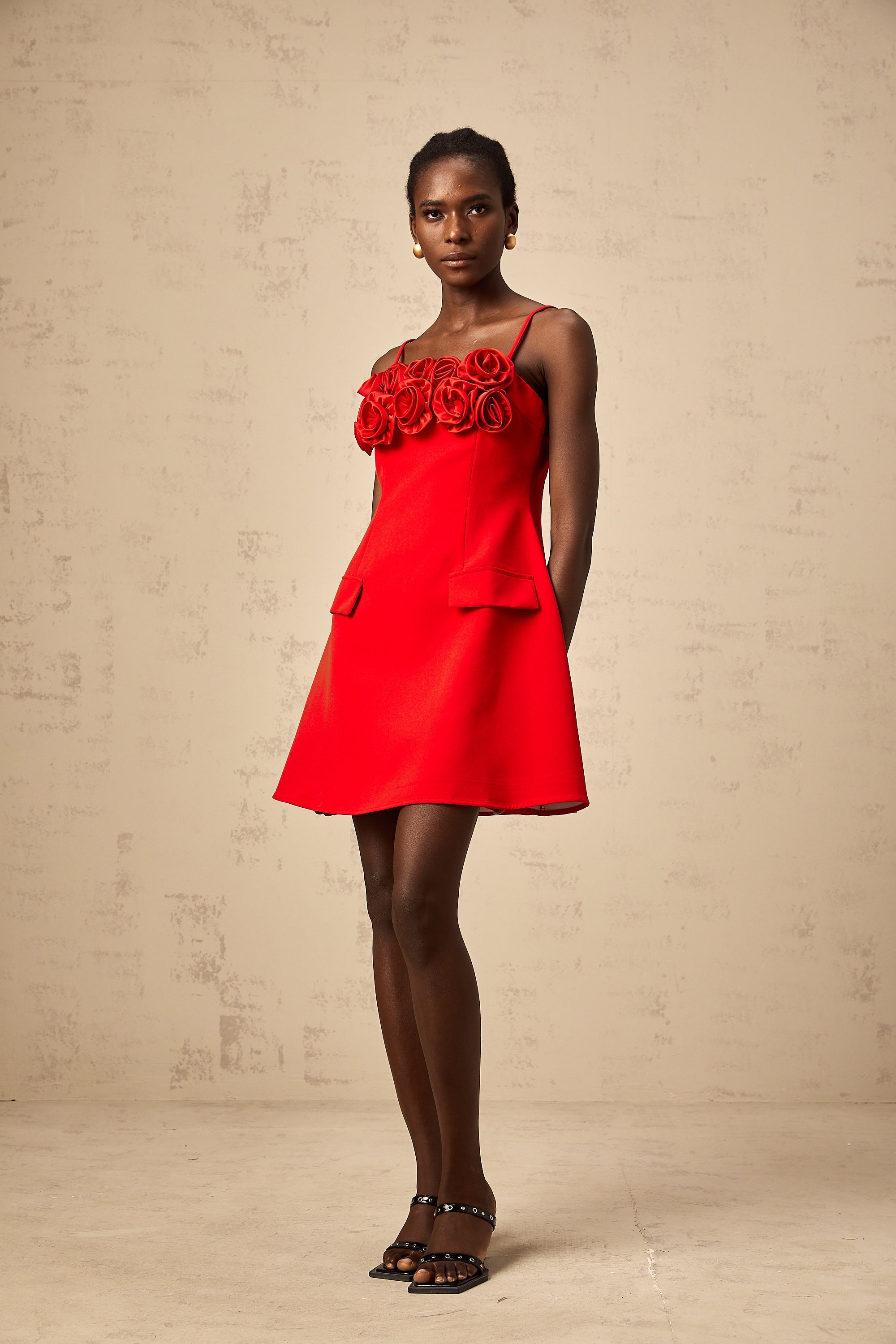 Mignon rose-appliqué flared mini dress in Red