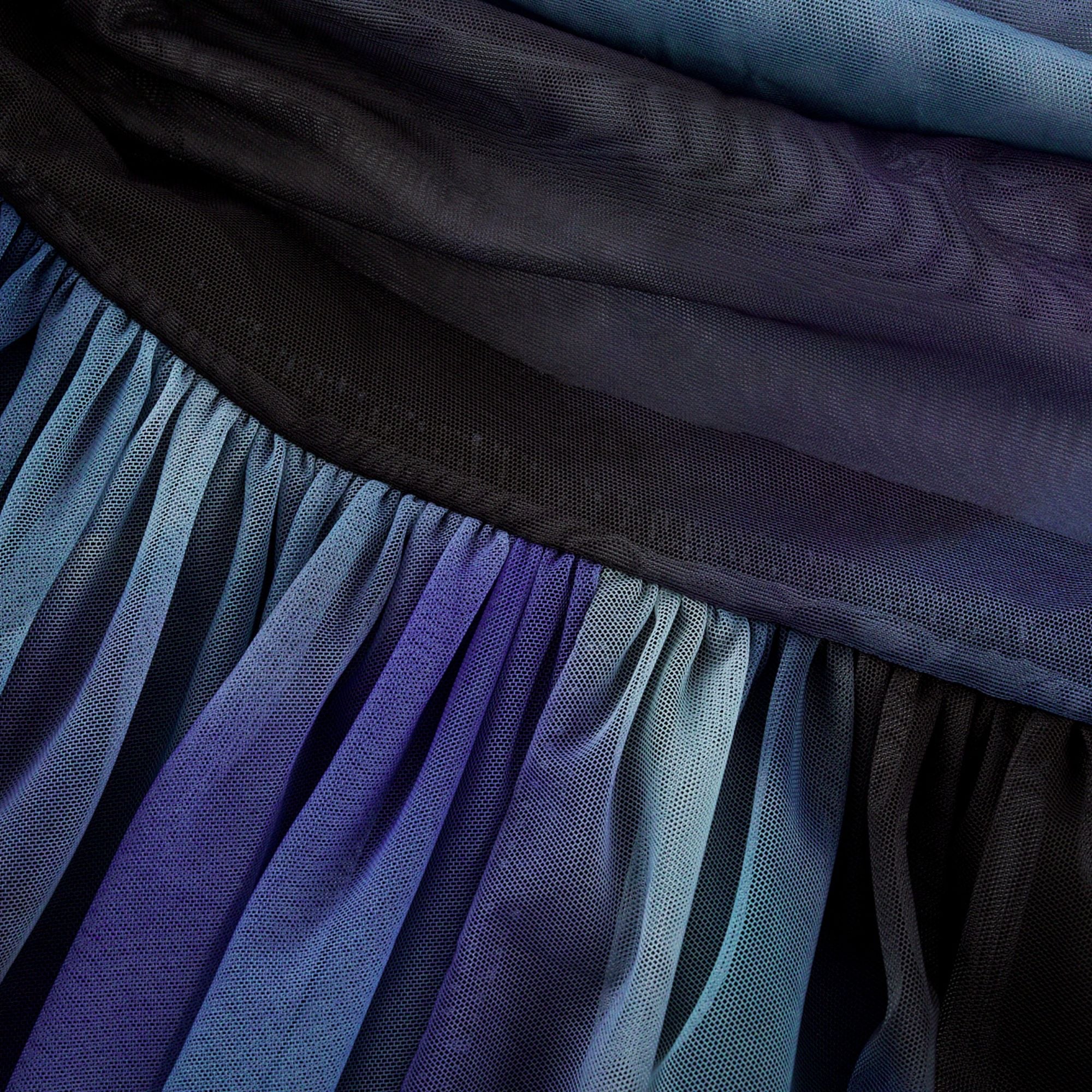 Céleste ombre-print pleated midi dress