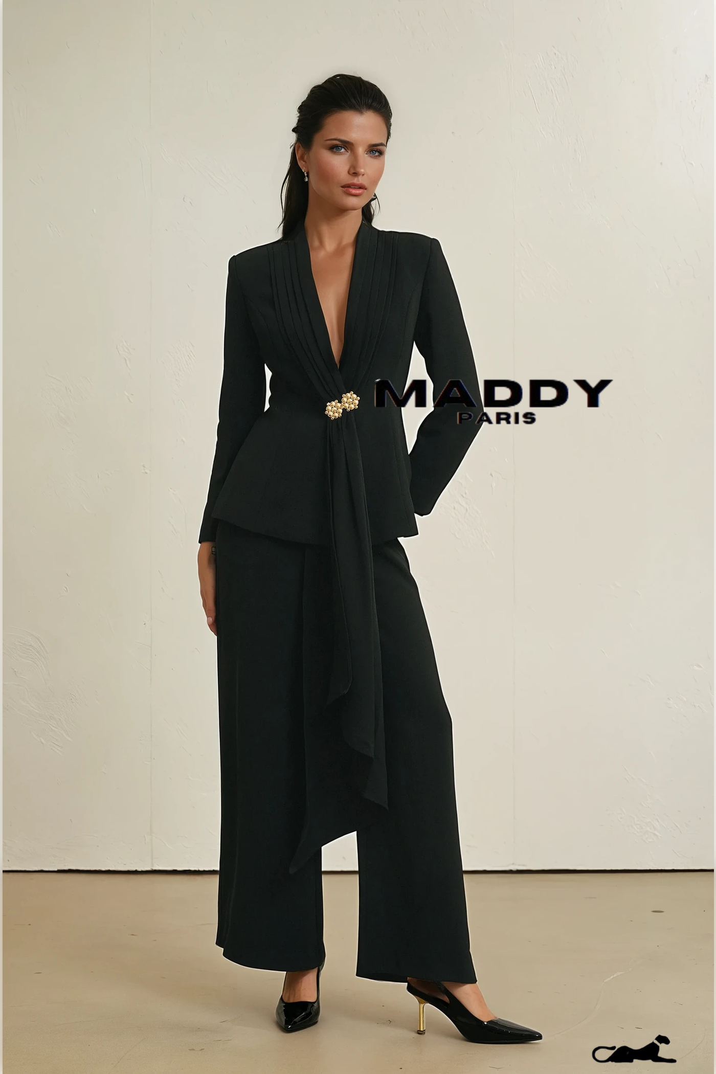Suzanne black pleated jacket & trousers matching set