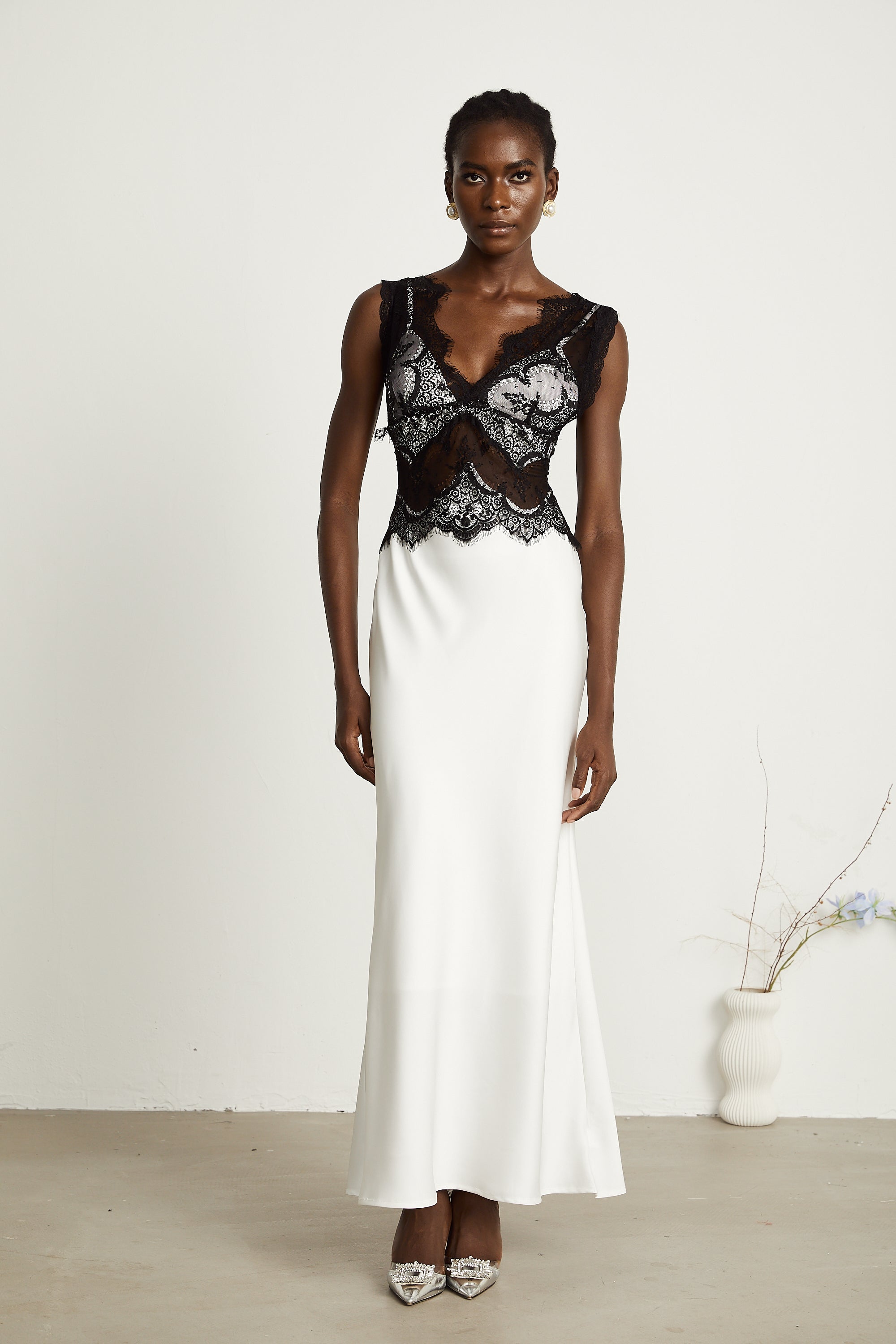 Éléonore Two Tone Lace Detail Maxi Dress (Final Sale-US Only)
