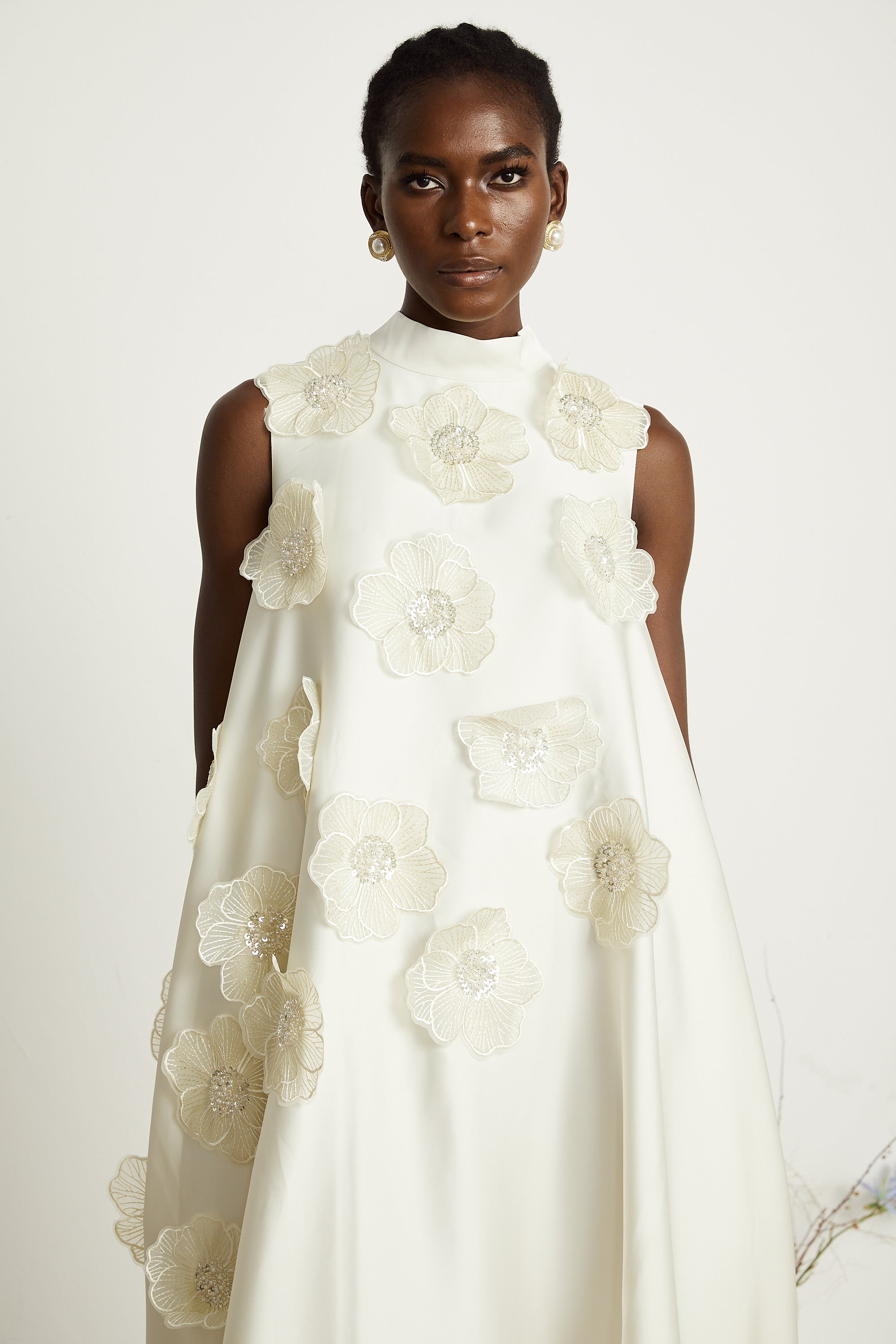 Émilie sleeveless floral-applique midi dress in White (Final Sale-US Only)