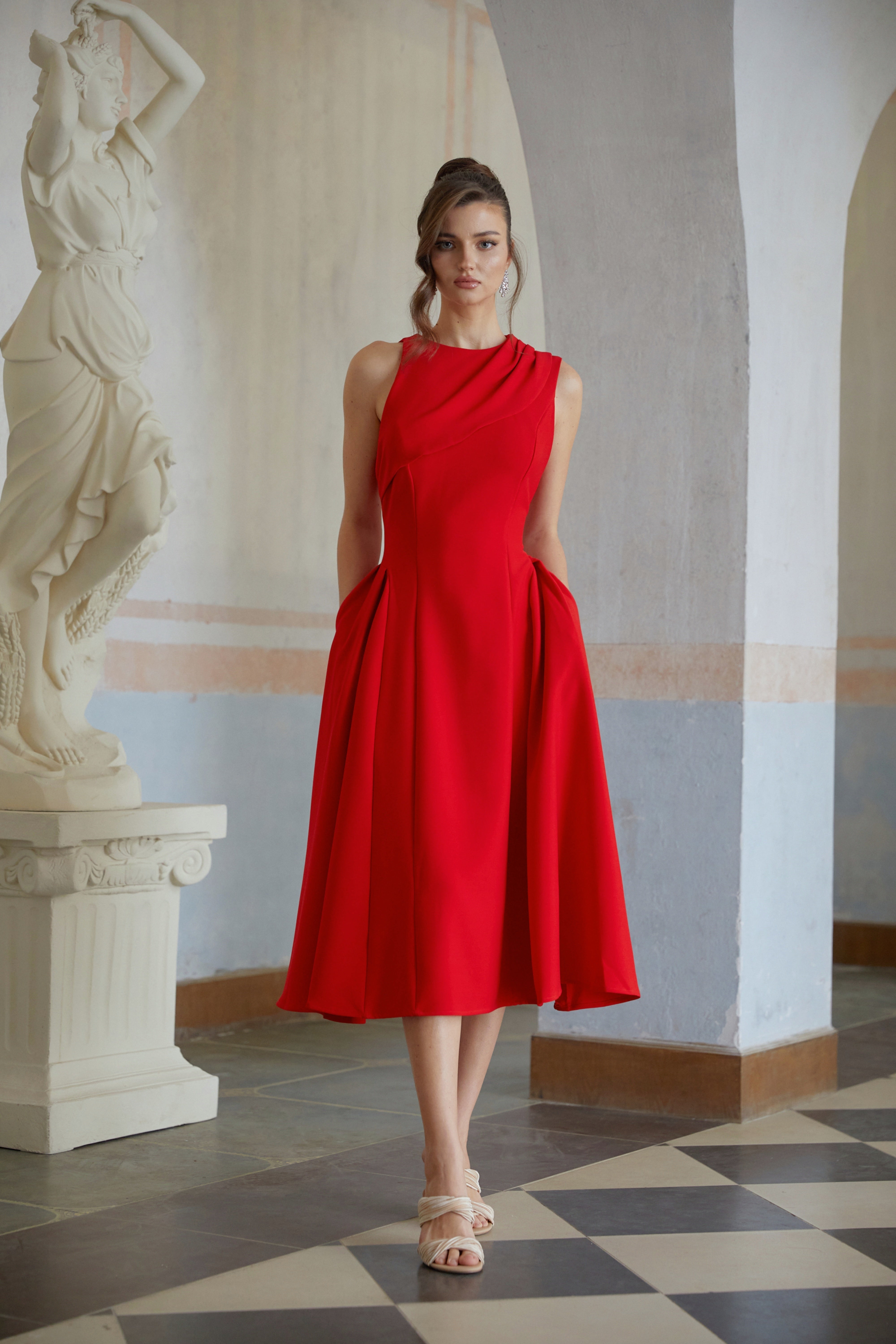 Salomé Red Shawl Collar Shirred Midi Dress