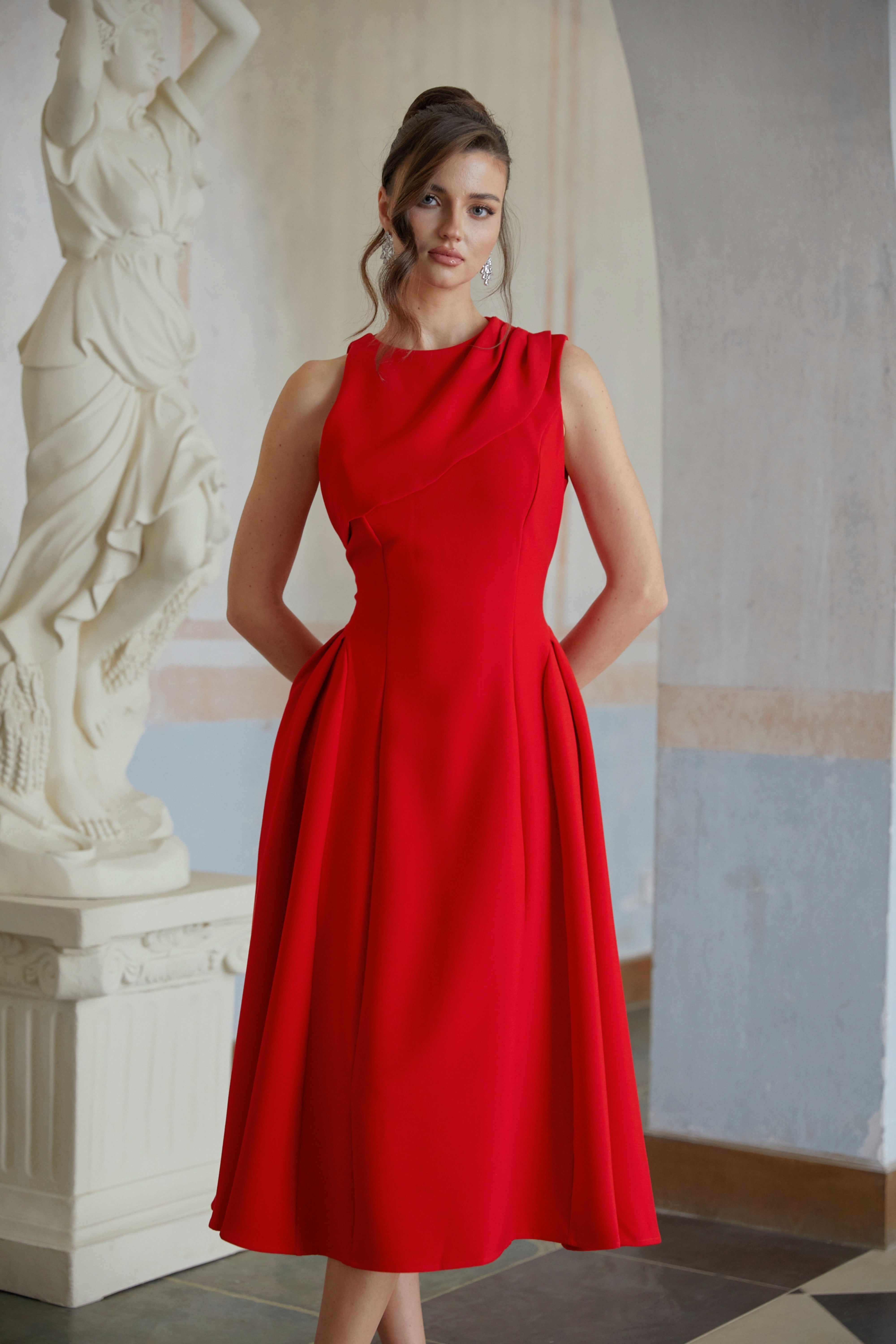 Salomé Red Shawl Collar Shirred Midi Dress