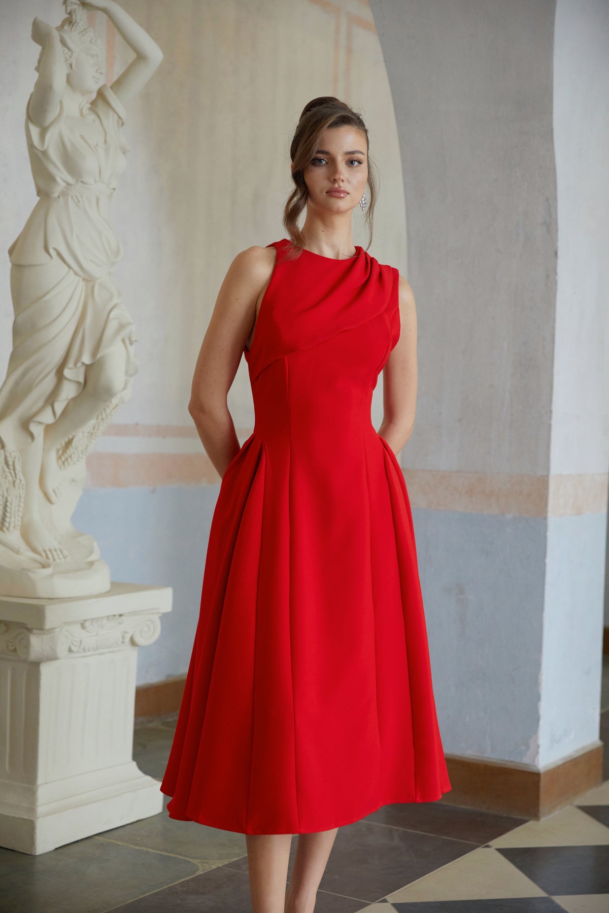 Salomé Red Shawl Collar Shirred Midi Dress