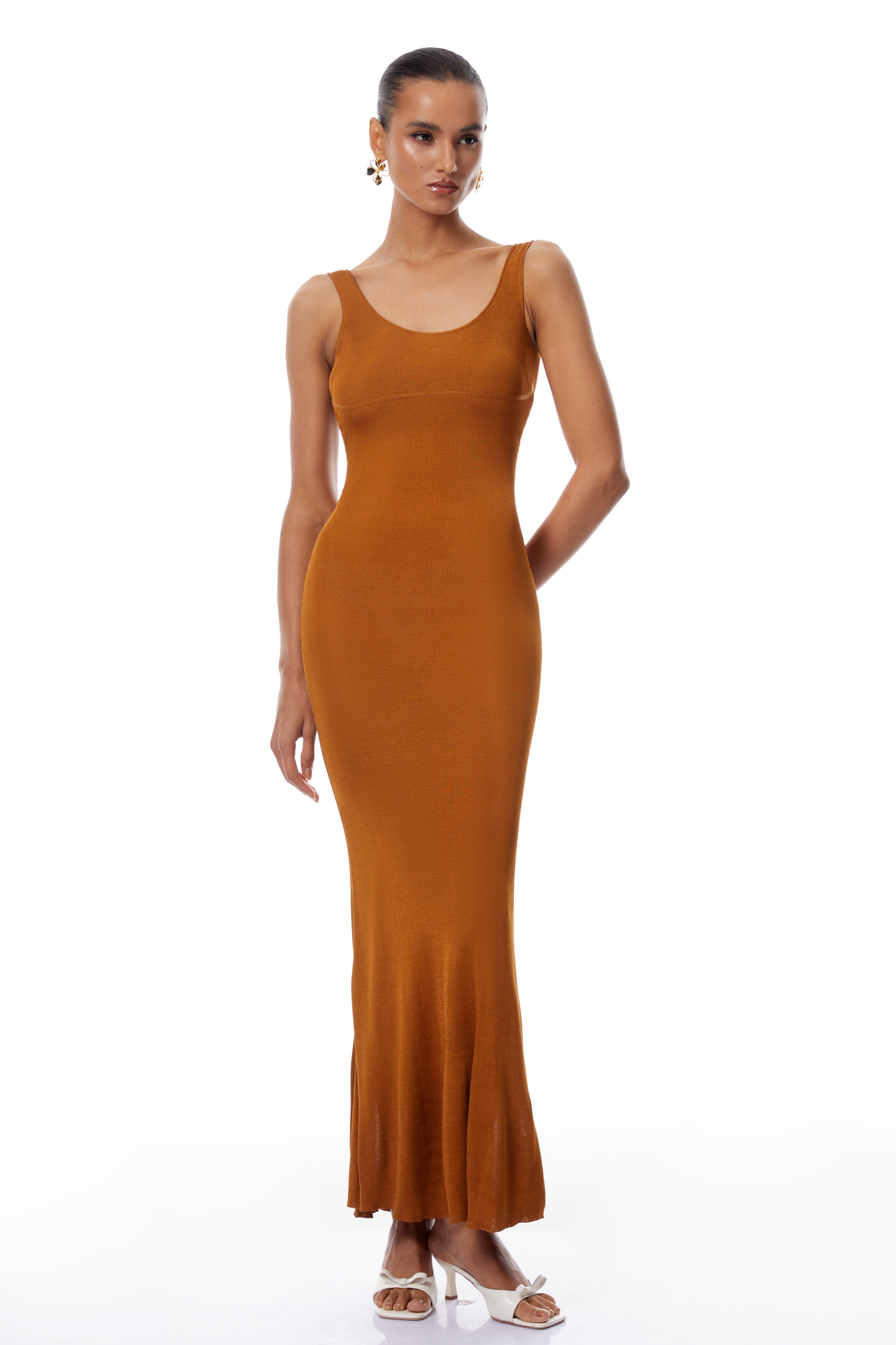 Bérénice Brown Fitted Knit Maxi Dress