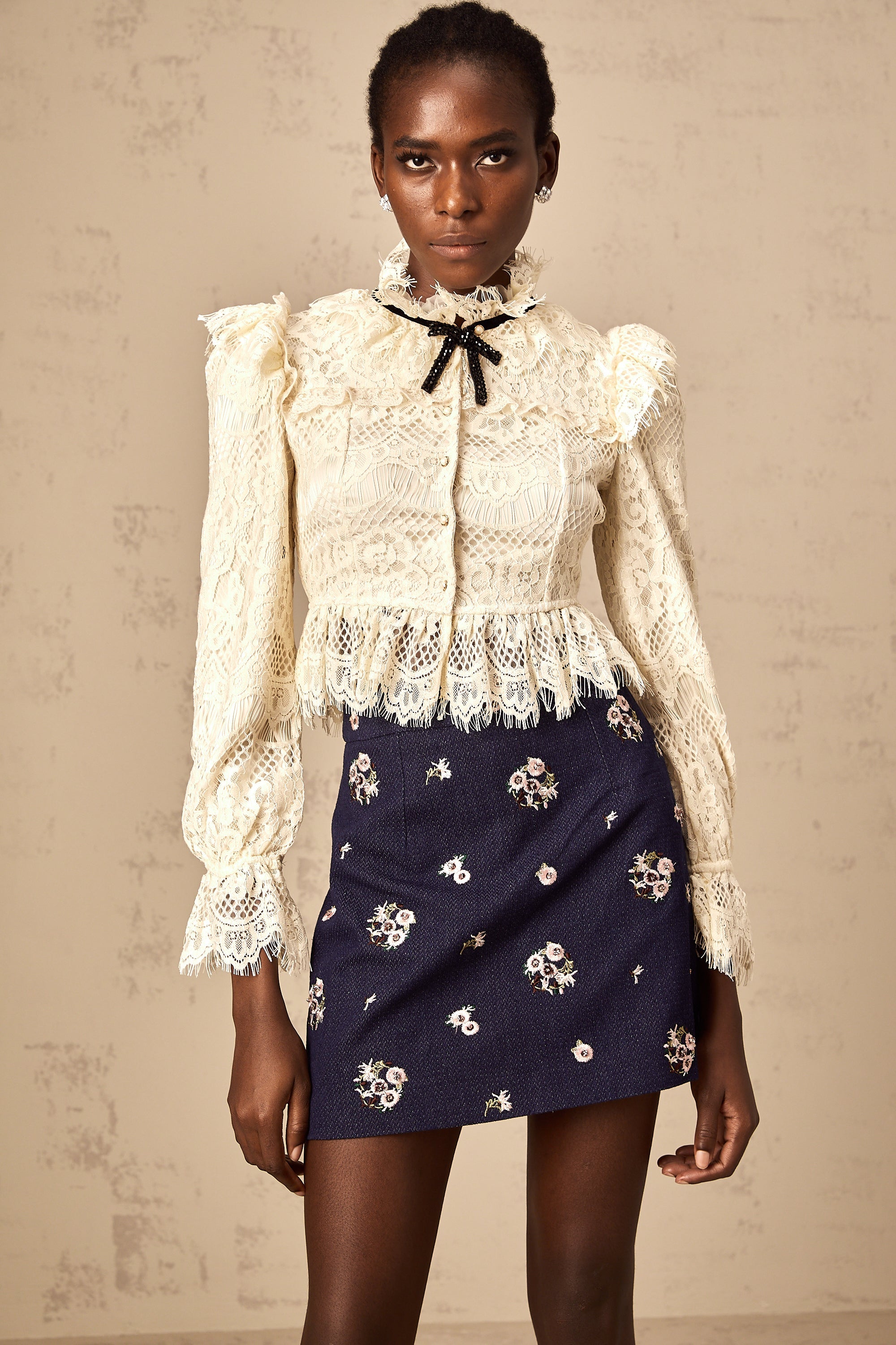 Lylou blue flower-embroidered mini skirt