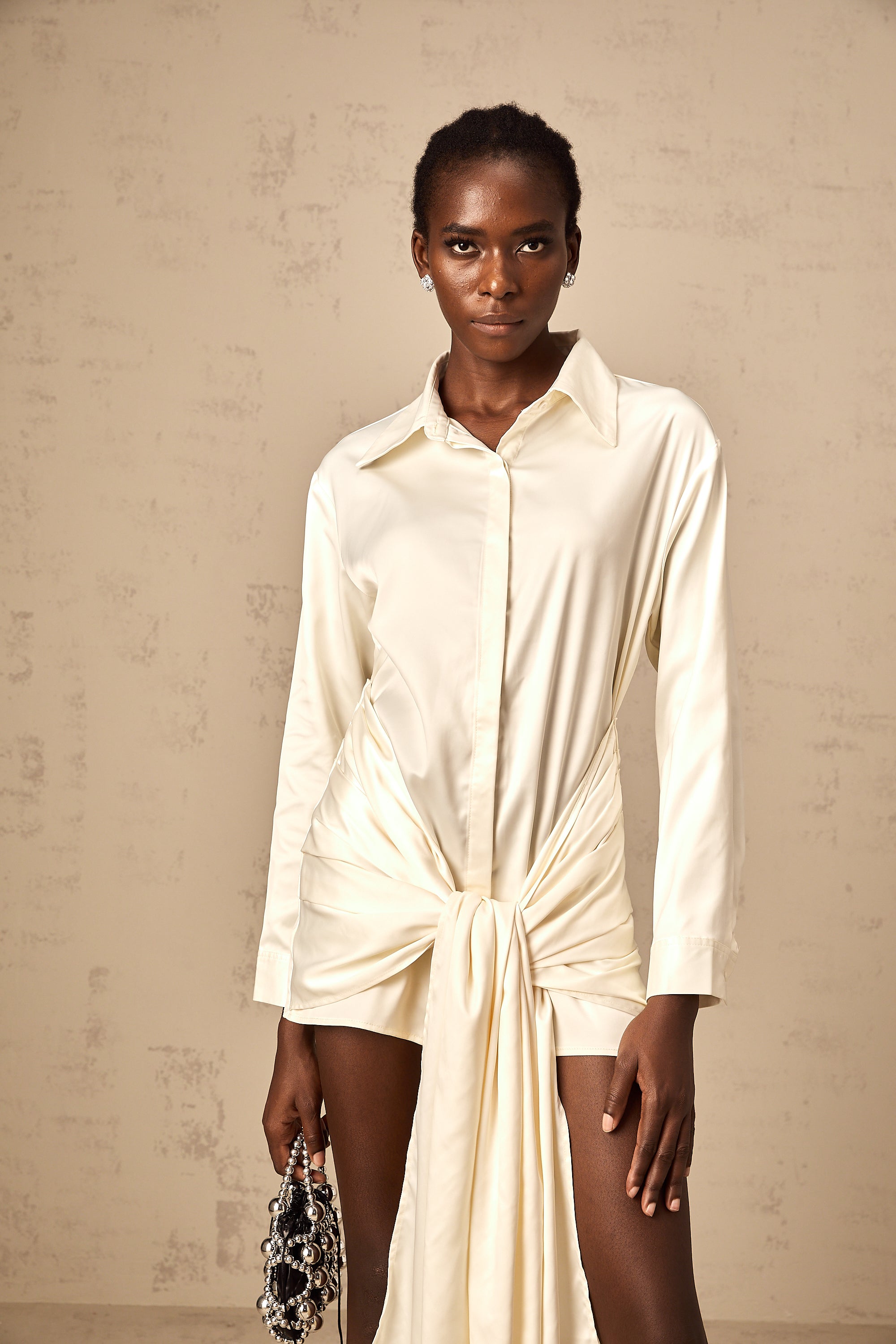 Daphné white ribbon ruched mini shirt dress