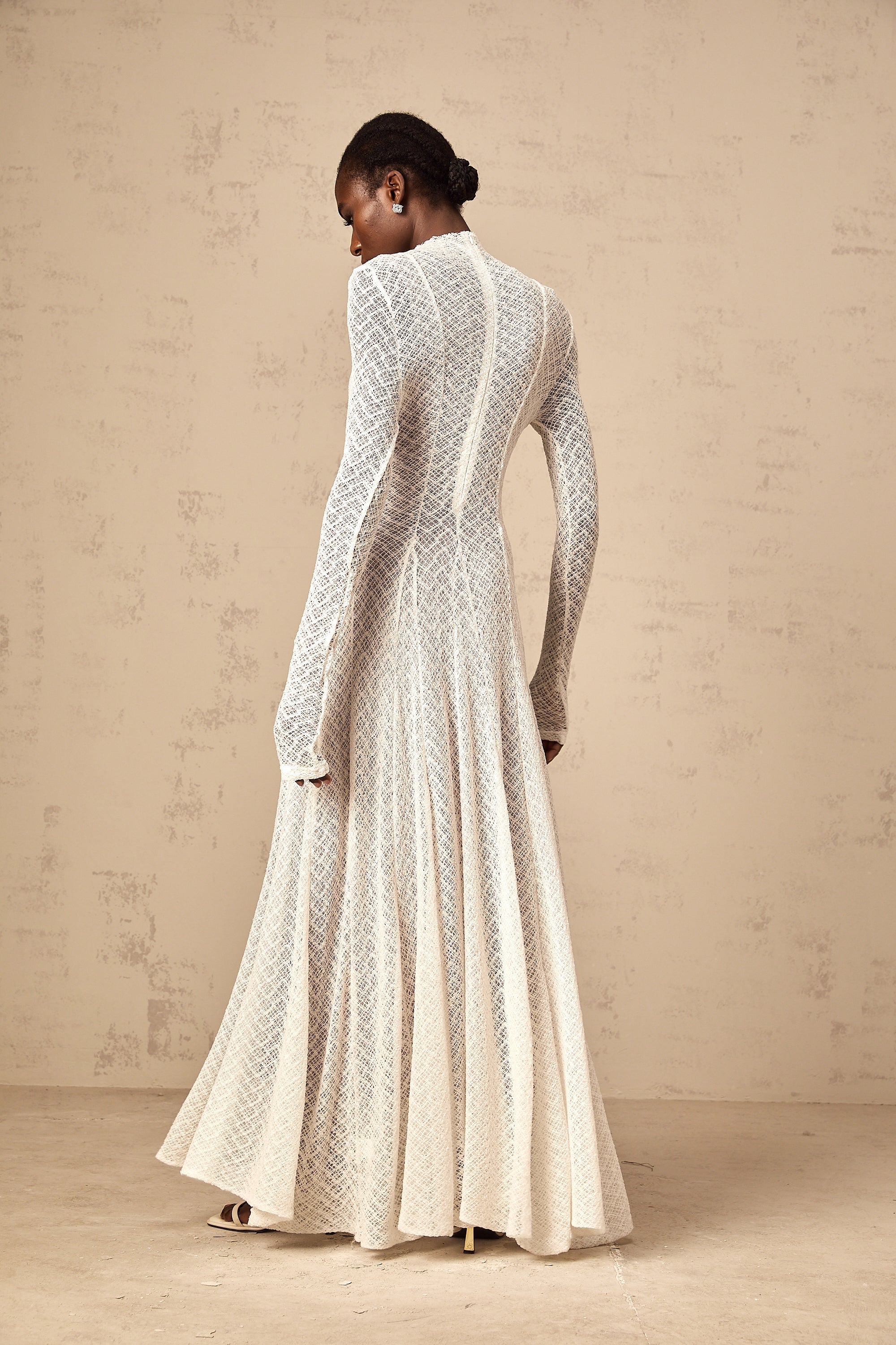 Athena wavy-pattern lace maxi dress in White (Final Sale-US Only)