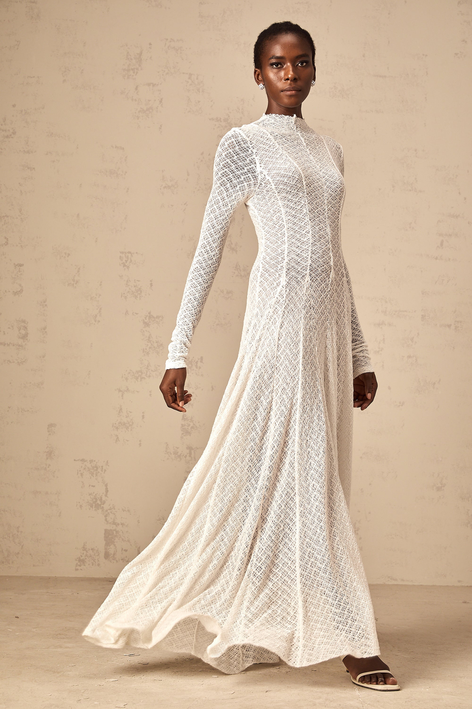 Athena wavy-pattern lace maxi dress in White (Final Sale-US Only)