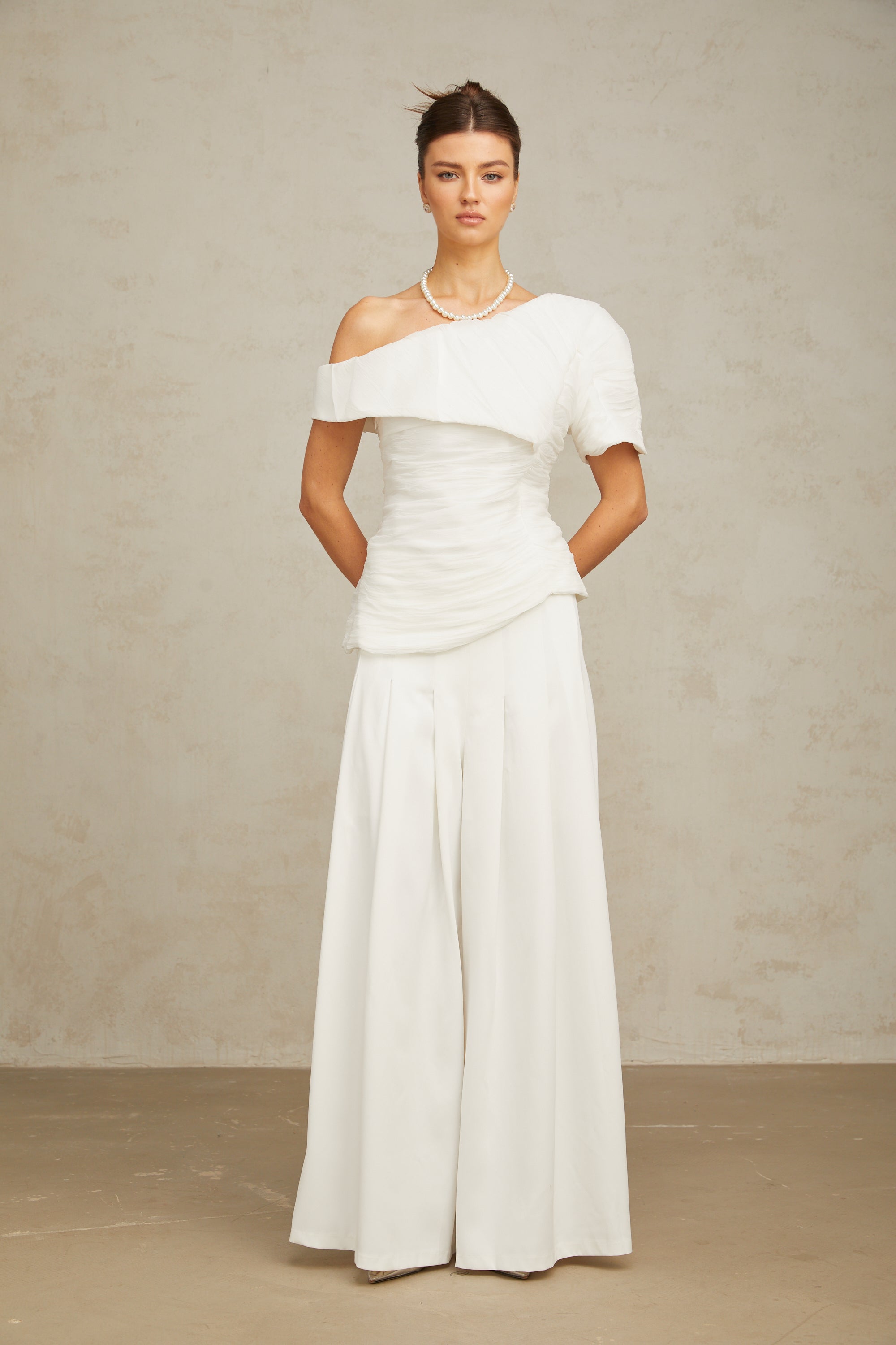 Adèle creased top & trousers matching set in White