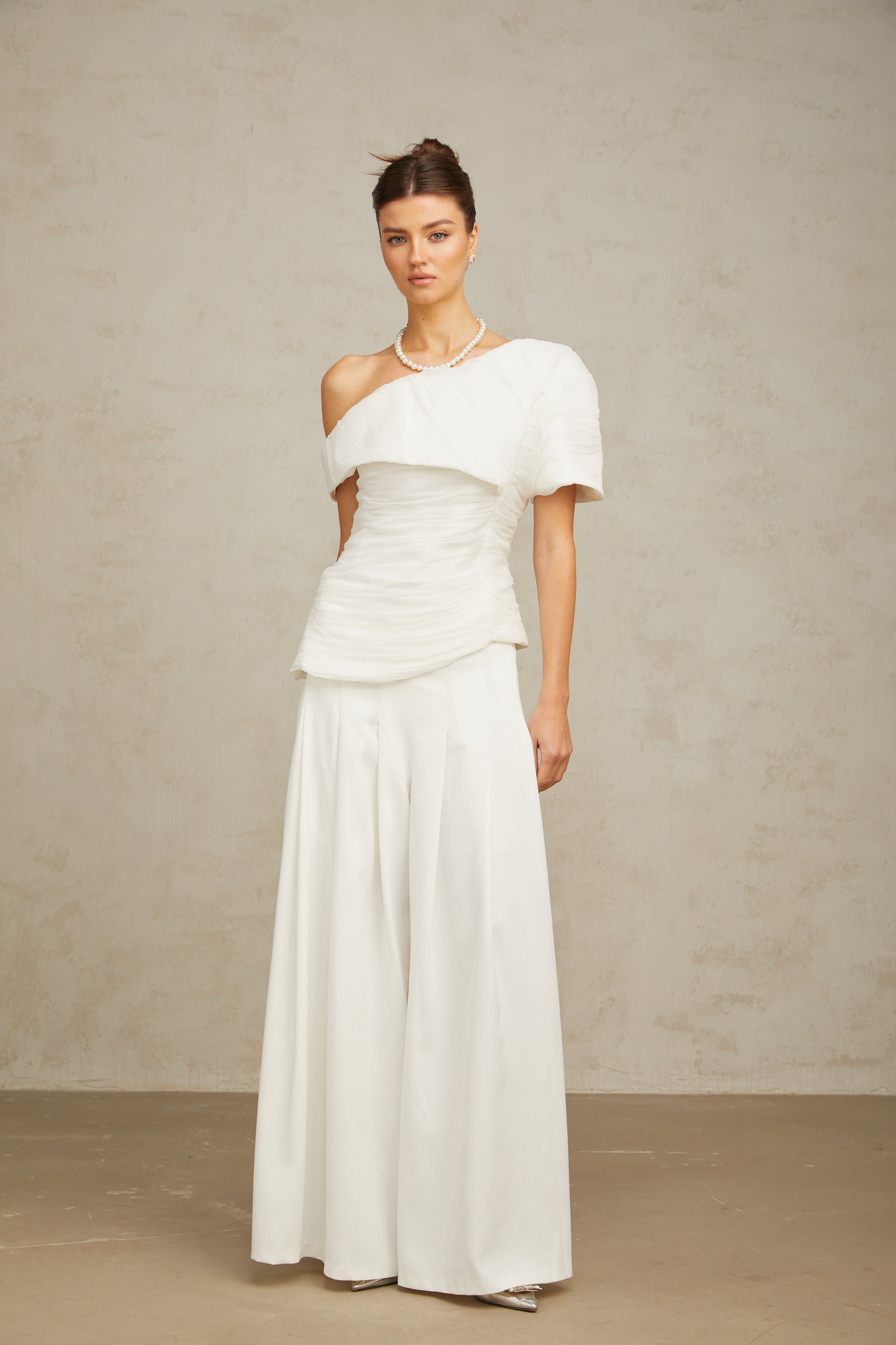 Adèle creased top & trousers matching set in White