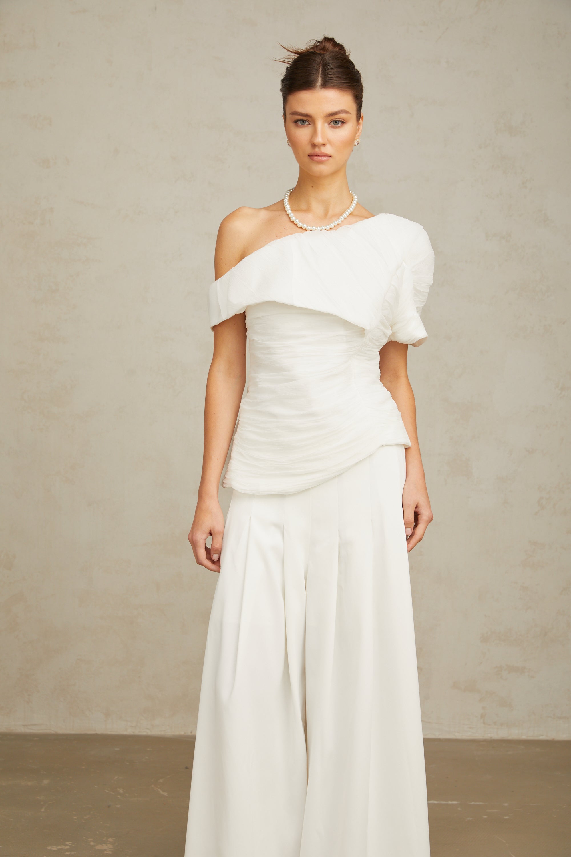 Adèle creased top & trousers matching set in White