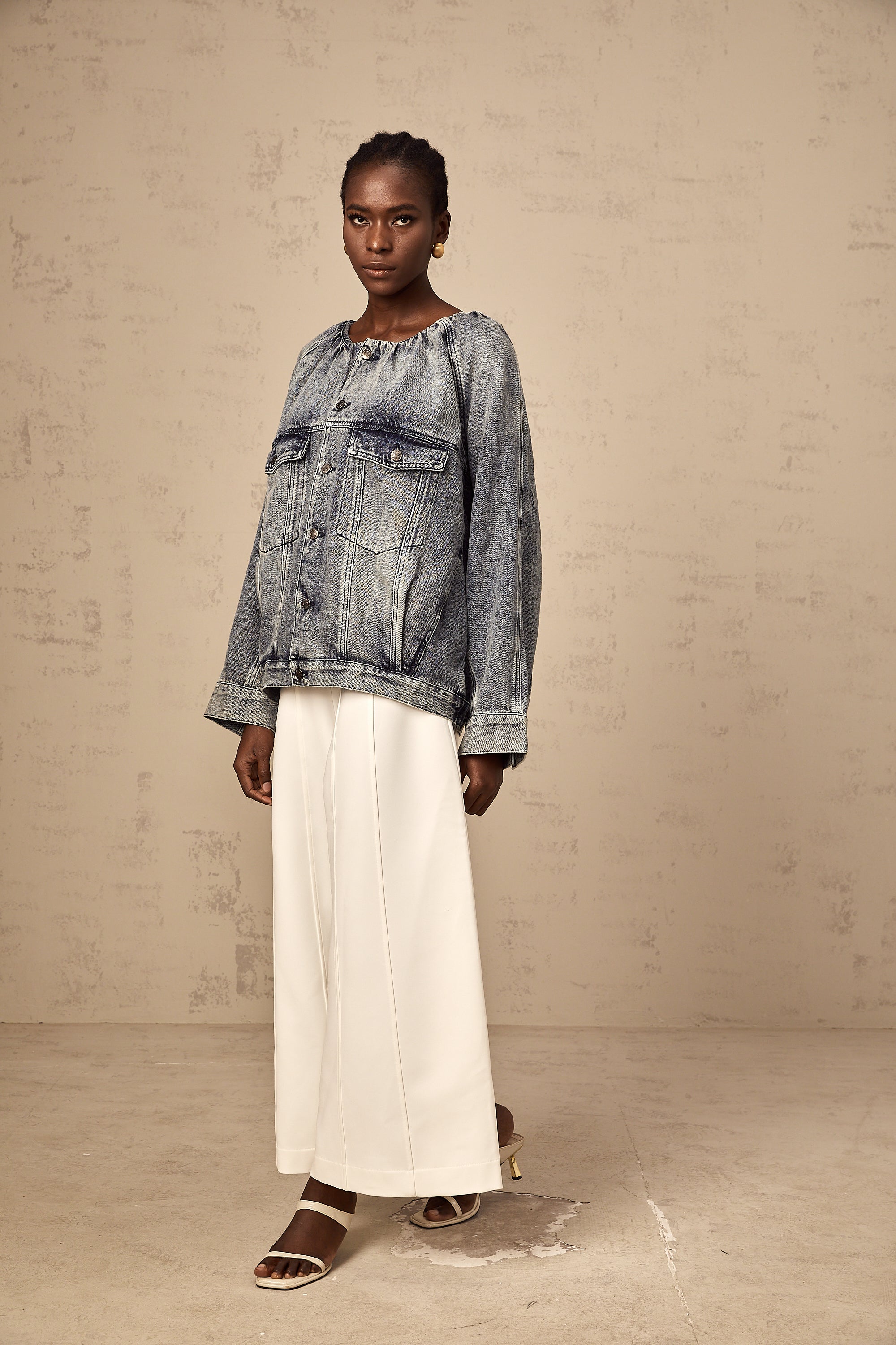 Joëlle blue collarless denim jacket