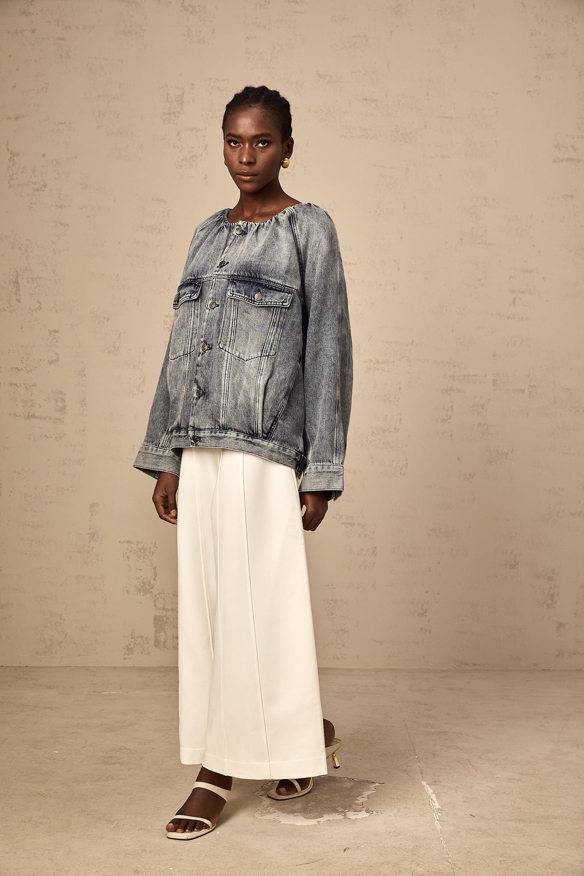 Joëlle blue collarless denim jacket