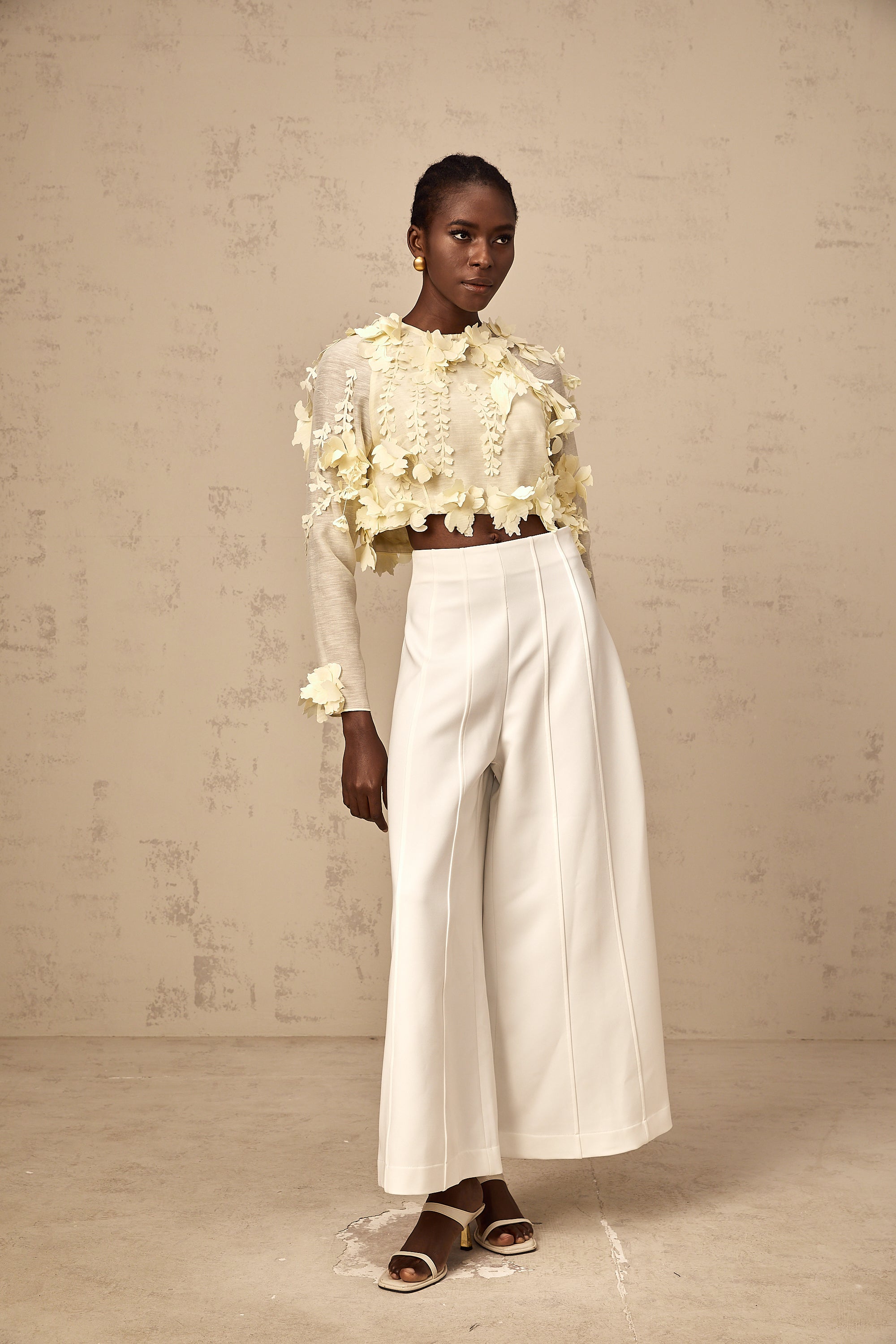 Rosalie light-yellow 3d-petal cropped blouse
