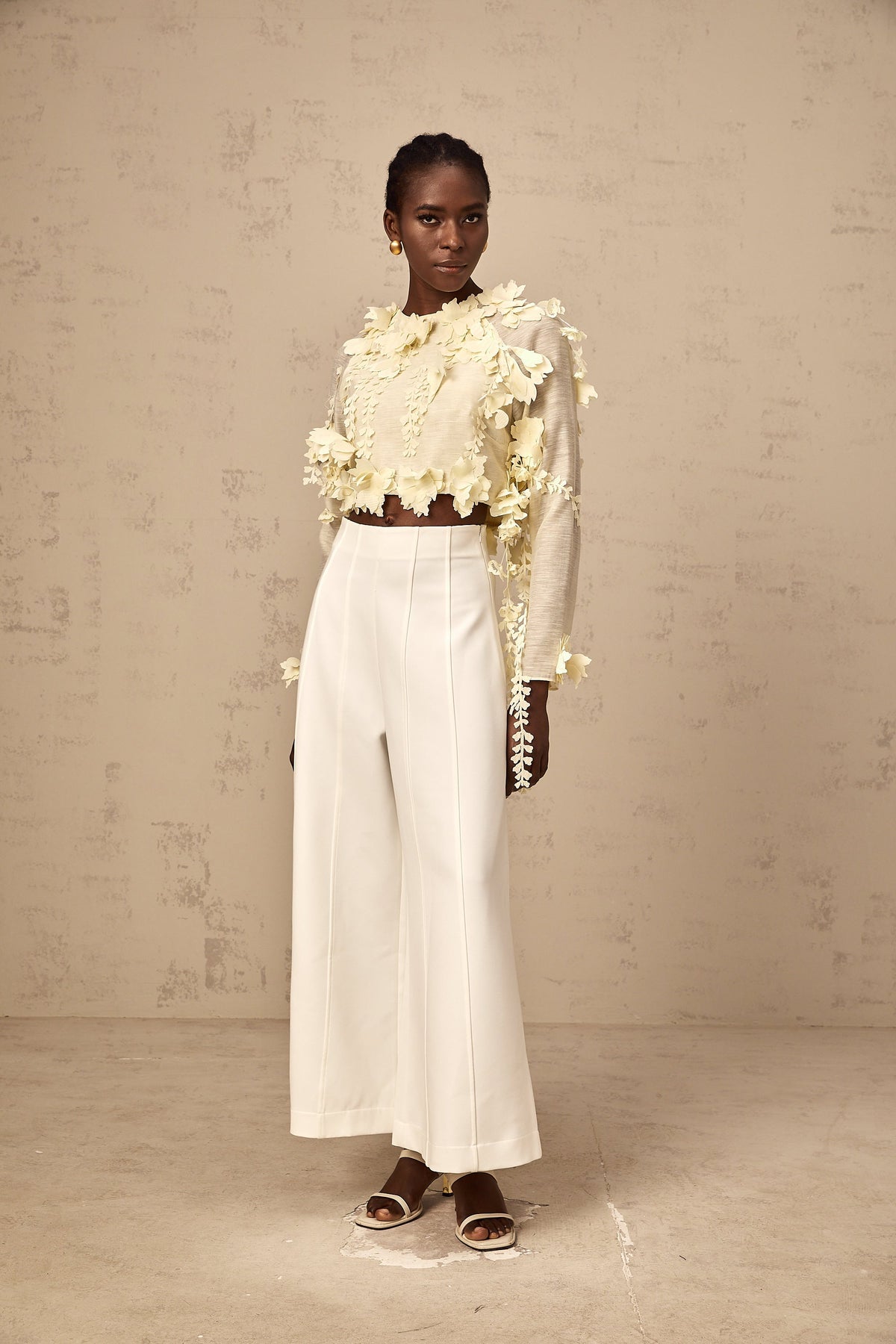 Rosalie light-yellow 3d-petal cropped blouse