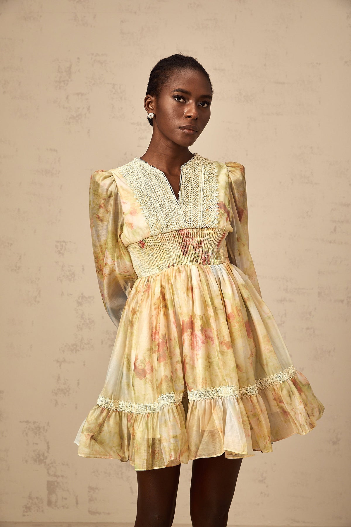Olivia yellow lace-panelling floral-print mini dress