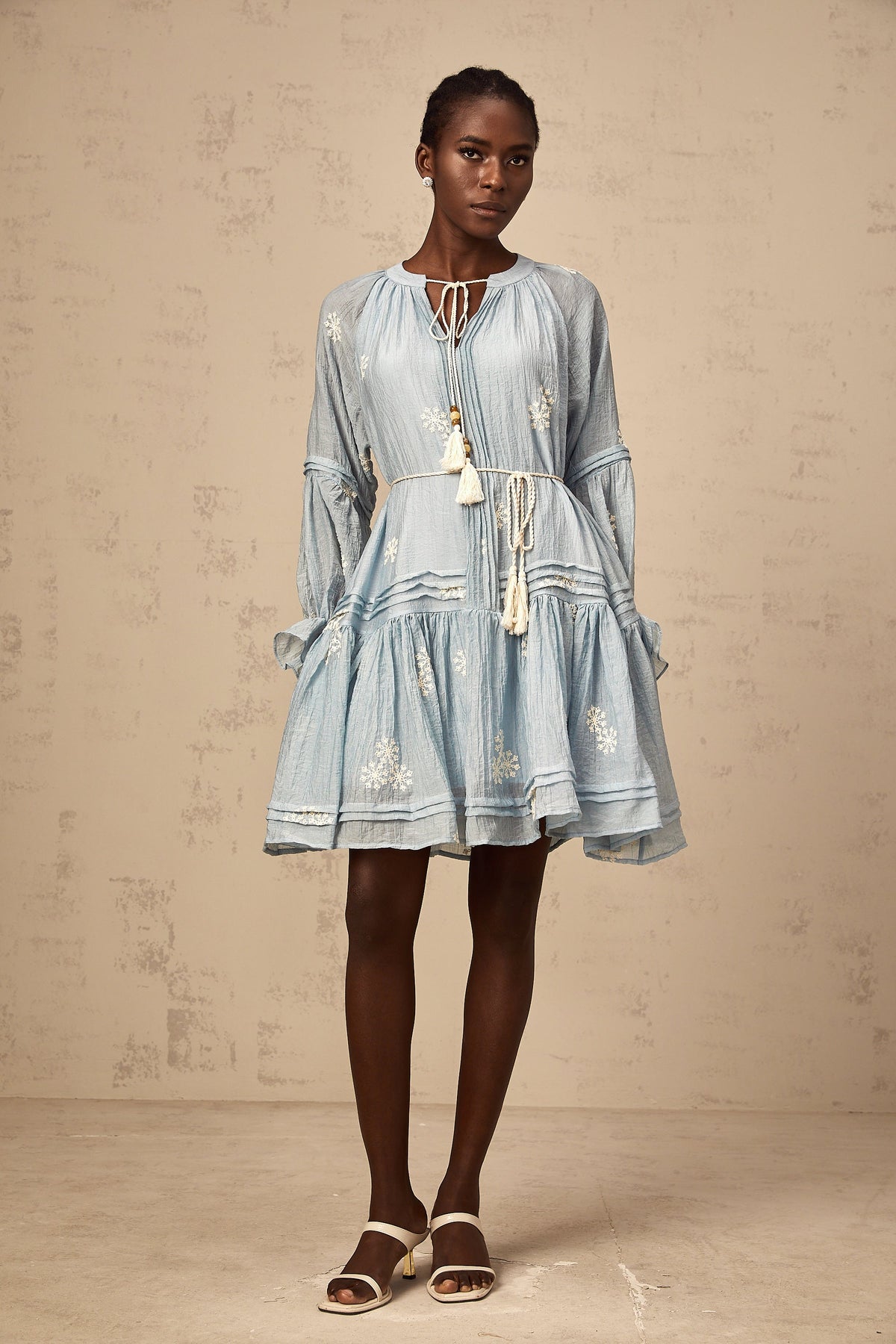 Félicie blue flower-embroidered mini dress