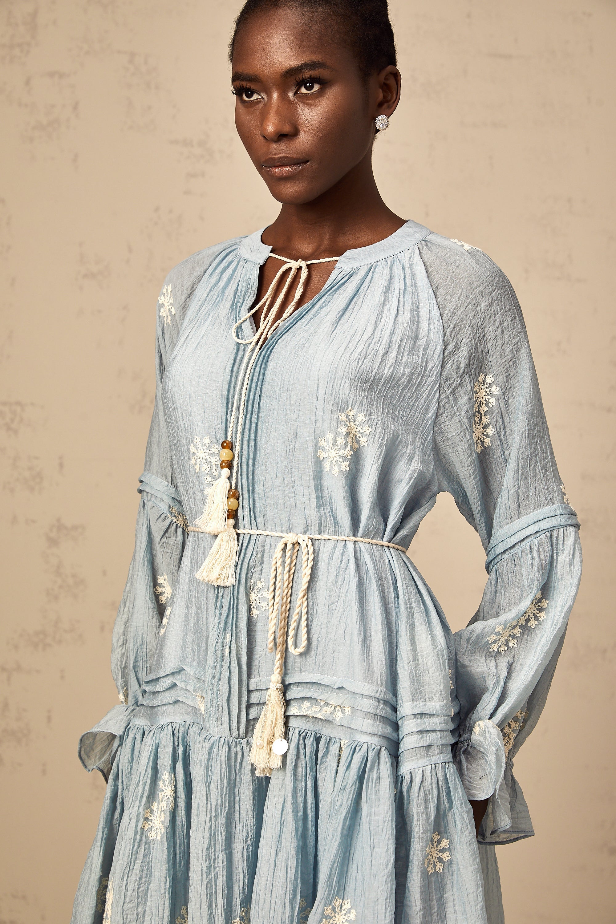 Félicie blue flower-embroidered mini dress