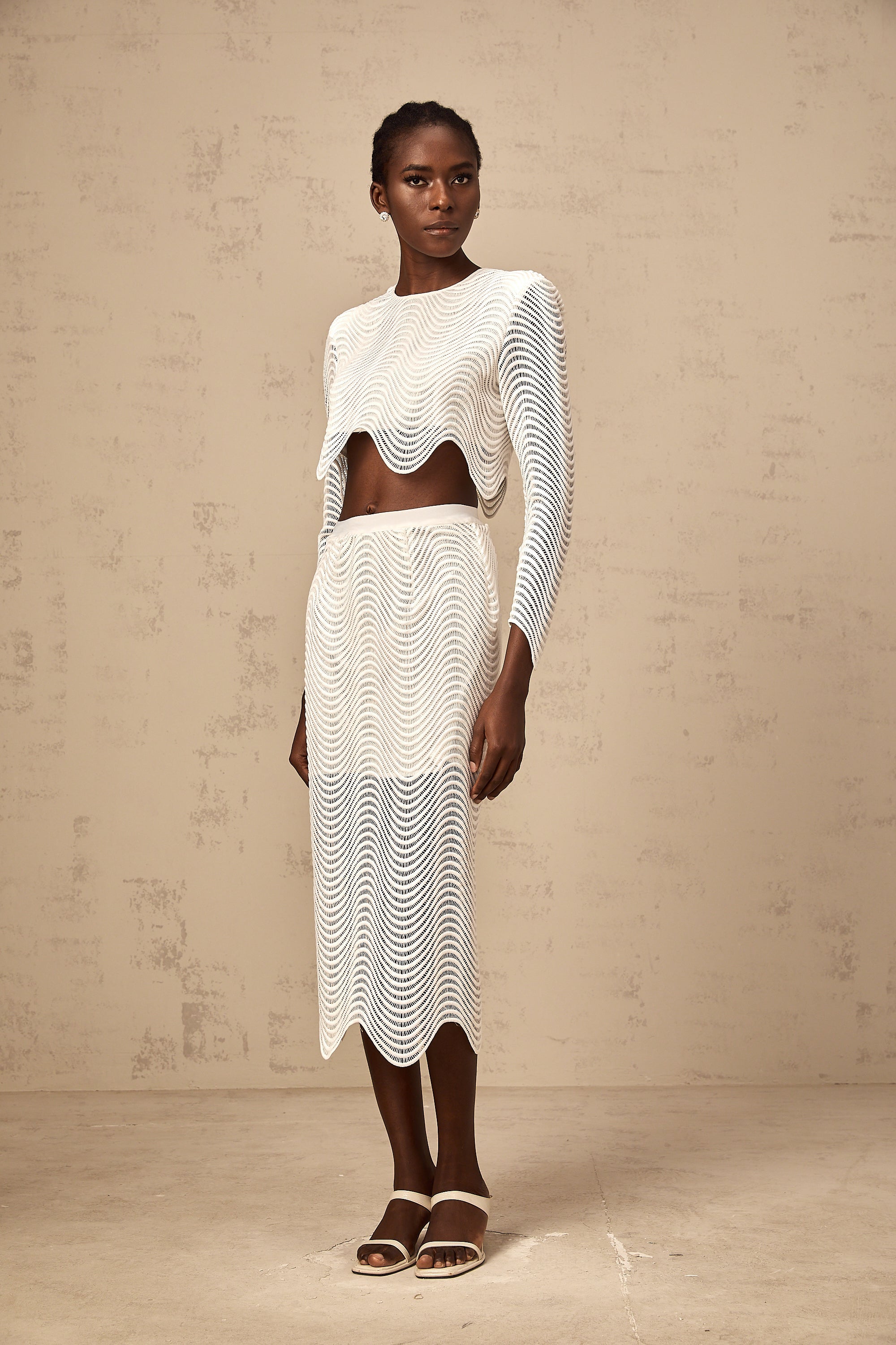 Constance white wavy woven top & skirt matching set