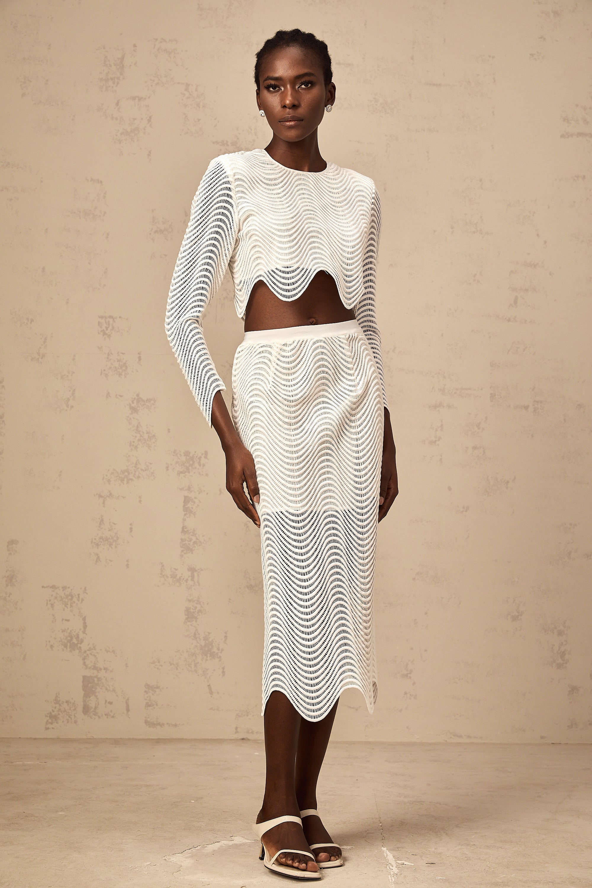 Constance white wavy woven top & skirt matching set