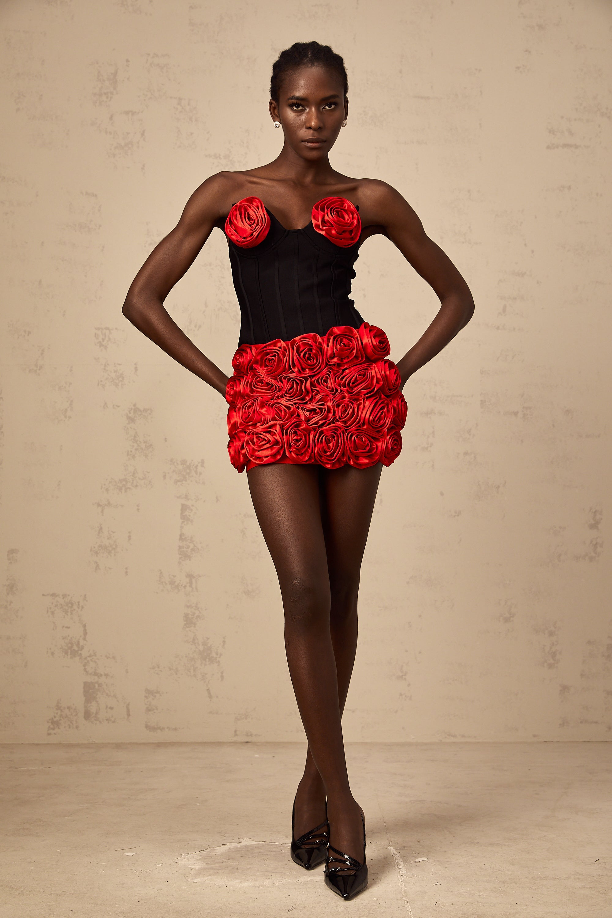 Héloïse red rose-appliqué top & skirt matching set