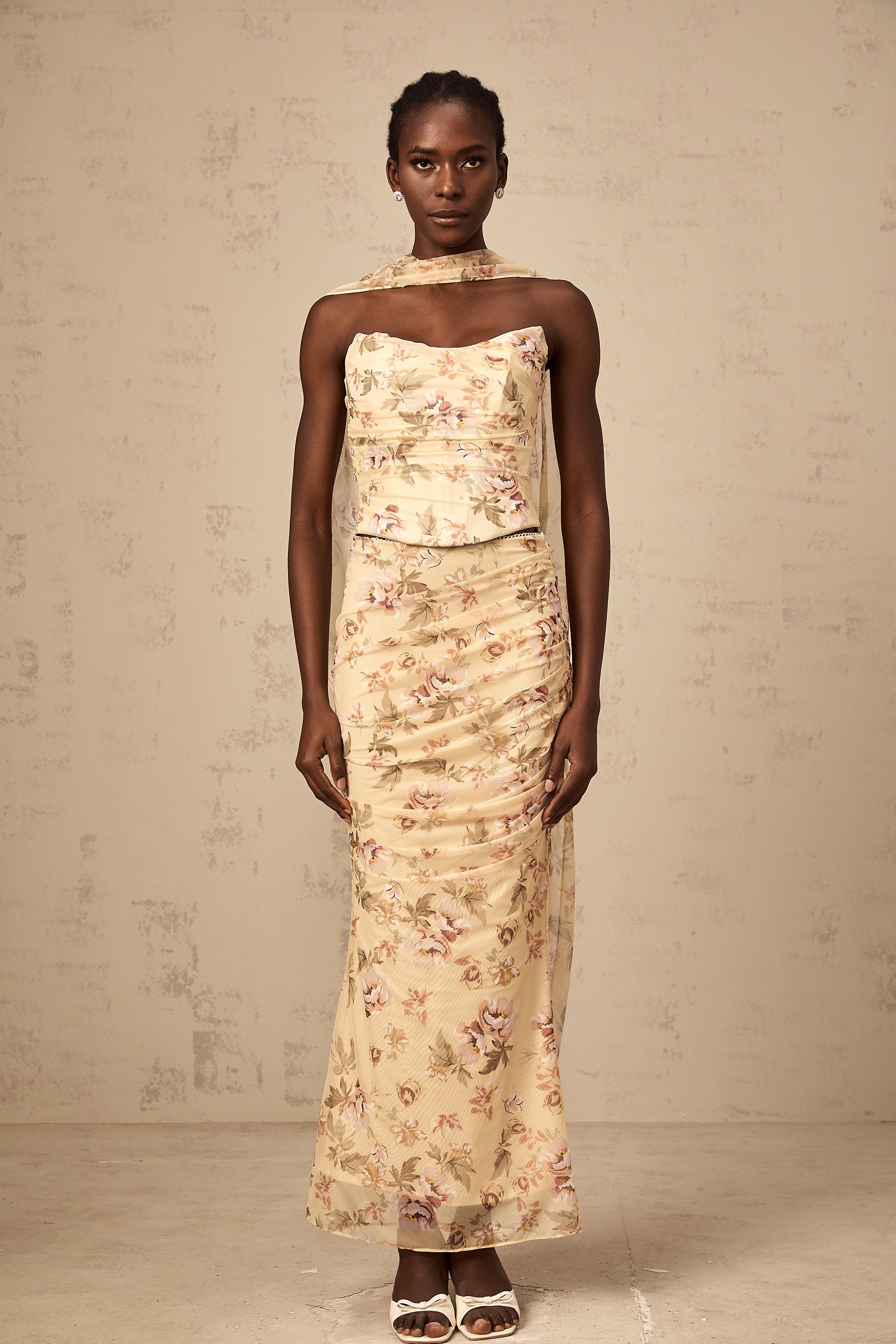 Alizée yellow floral-print fitted top & skirt matching set